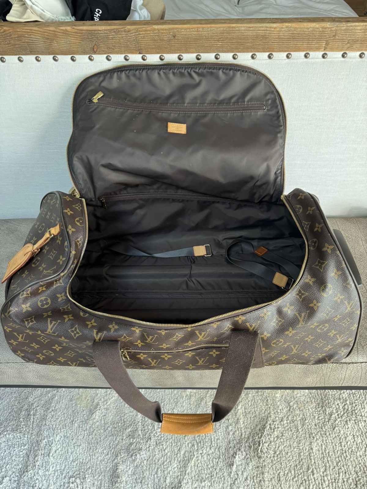 Louis Vuitton Louis Vuitton Horizon Soft 65 Monogram Canvas Duffle Bag Size ONE SIZE - 11 Thumbnail
