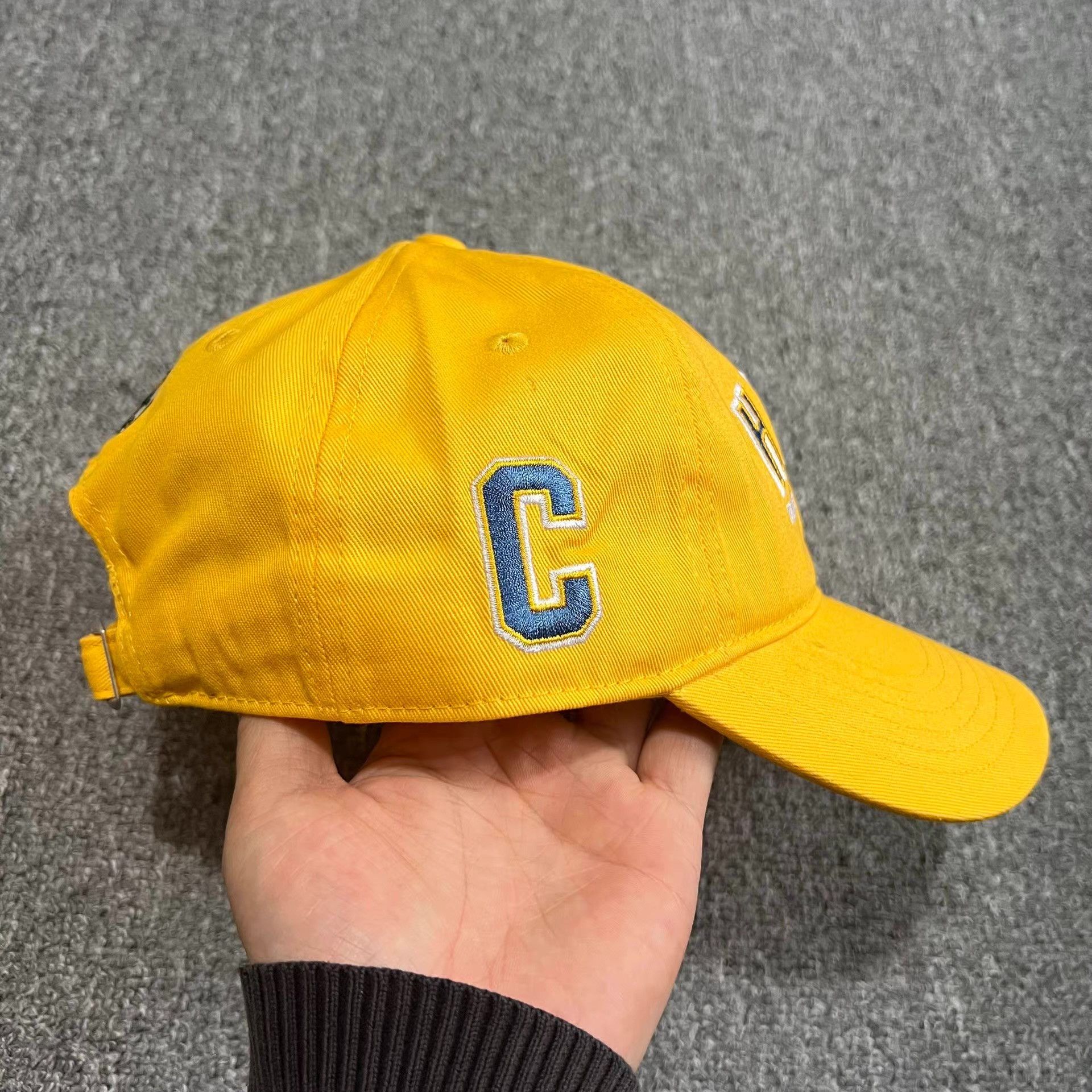 Cross Colours Cross Colours embroidered curved brim baseball cap Q7 Size ONE SIZE - 6 Thumbnail