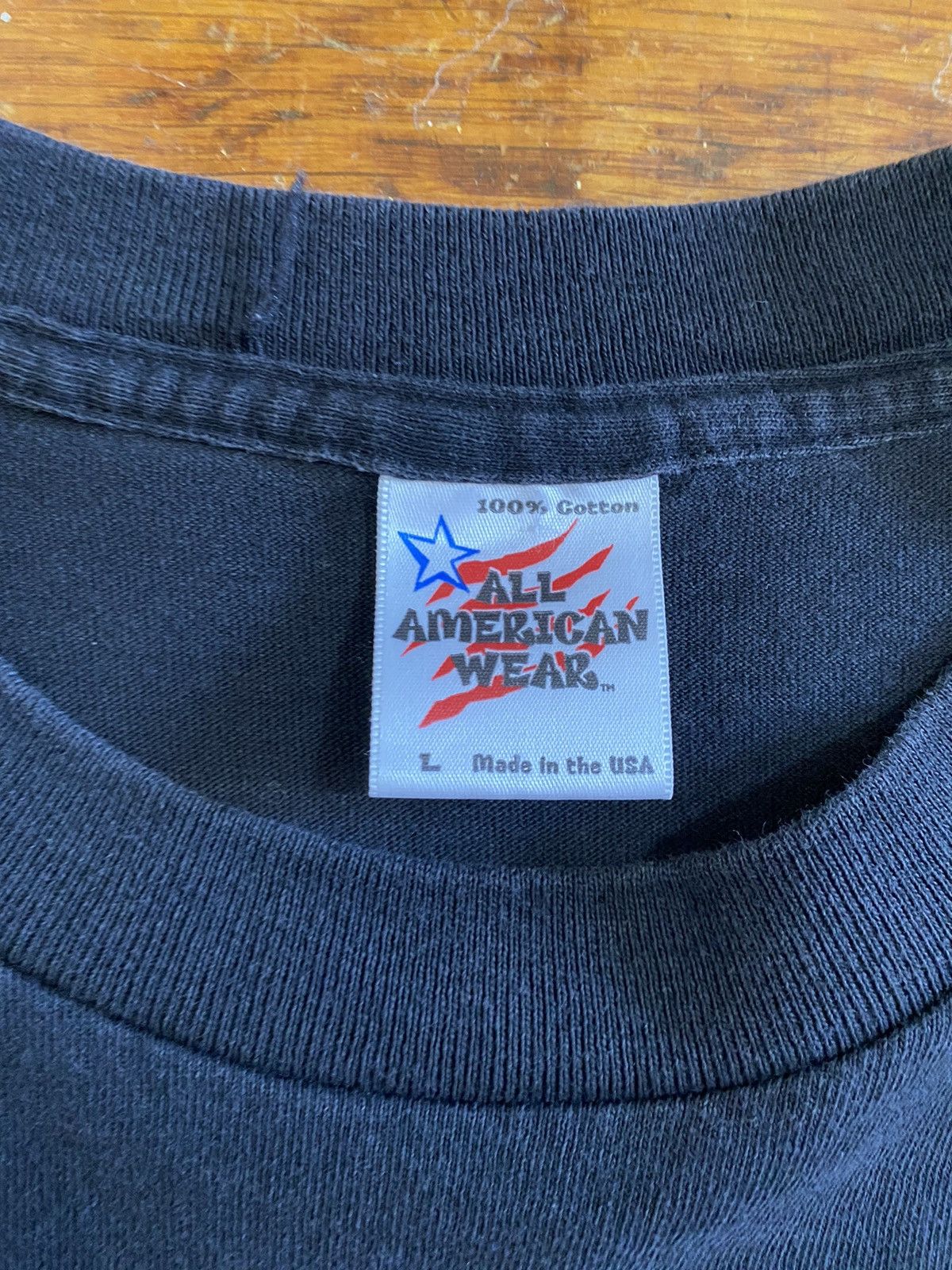 Vintage Vintage T-Shirt Y2K Americas Most Wanted Size US L / EU 52-54 / 3 - 4 Thumbnail
