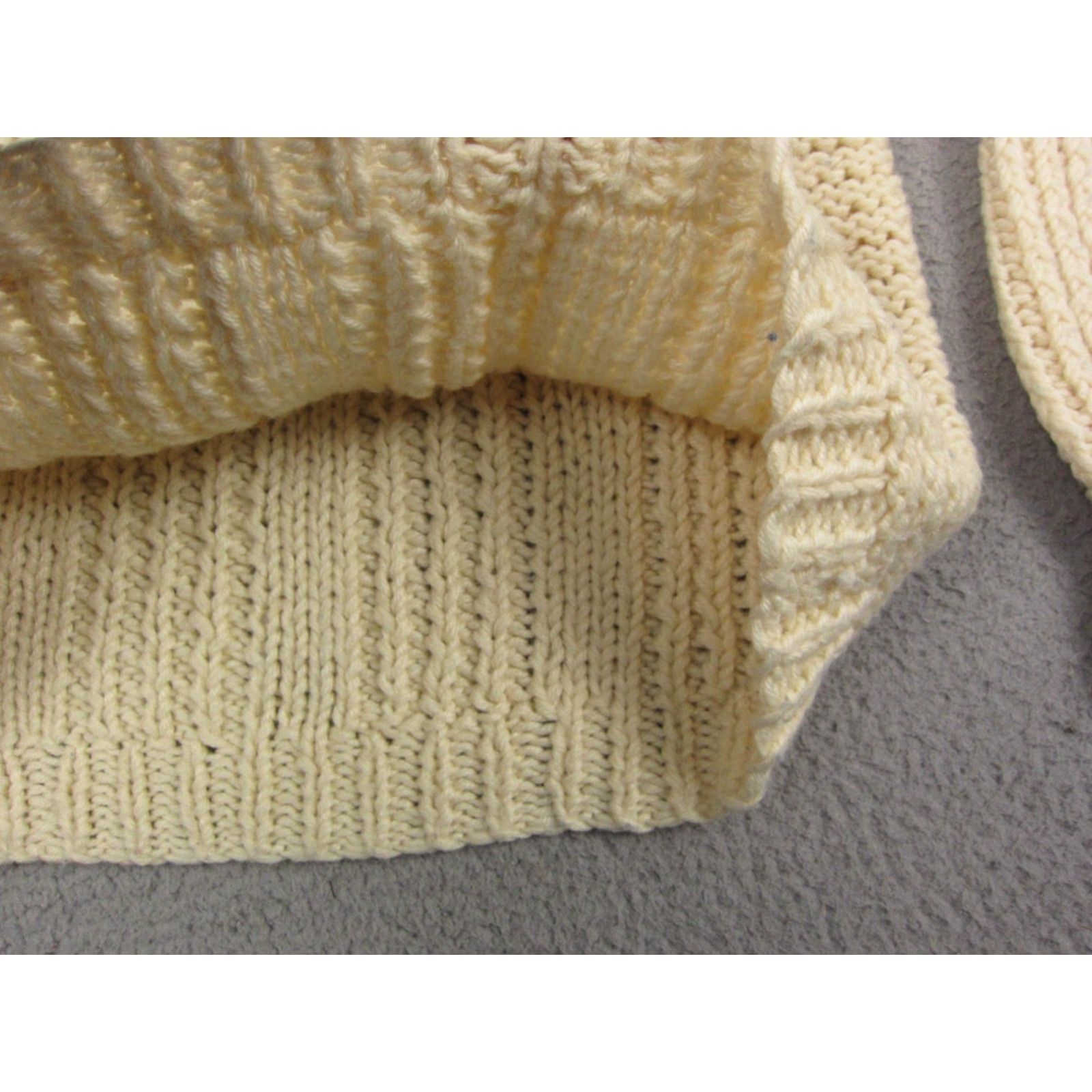 Vintage VINTAGE Wool Sweater Womens Large Ivory Wool Cable Knit Crew Neck Pullover 80s 90s USA Womens Size L / US 10 / IT 46 - 5 Thumbnail