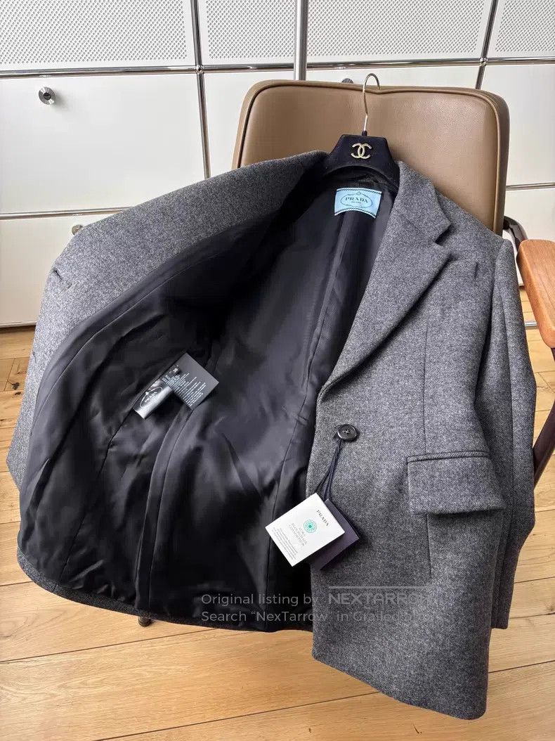 Prada Prada Gray lapel two-pocket suit jacket Size XS / US 0-2 / IT 36-38 - 4 Thumbnail
