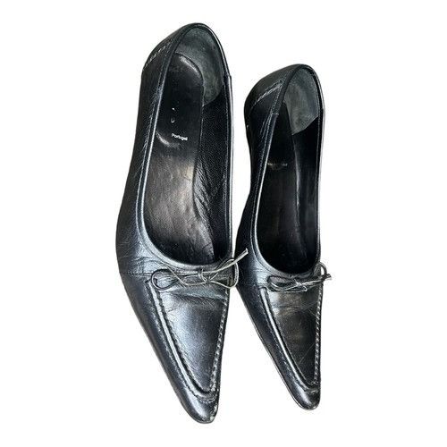 Stuart Weitzman STUART Weitzman Black Grey Pumps 2” Heeled Shoes Bow Size 9M Size US 9 / IT 39 - 4 Thumbnail