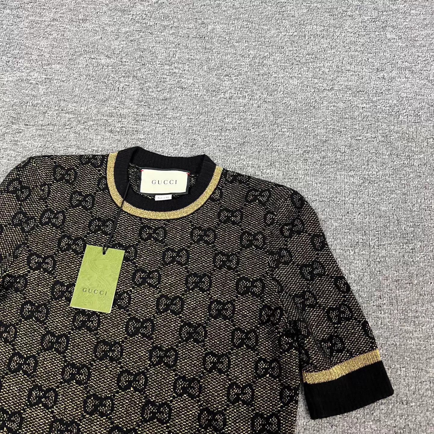Gucci Gucci Black & Gold GG Supreme Knit Short Sleeve XS NWT Size XS / US 0-2 / IT 36-38 - 3 Thumbnail