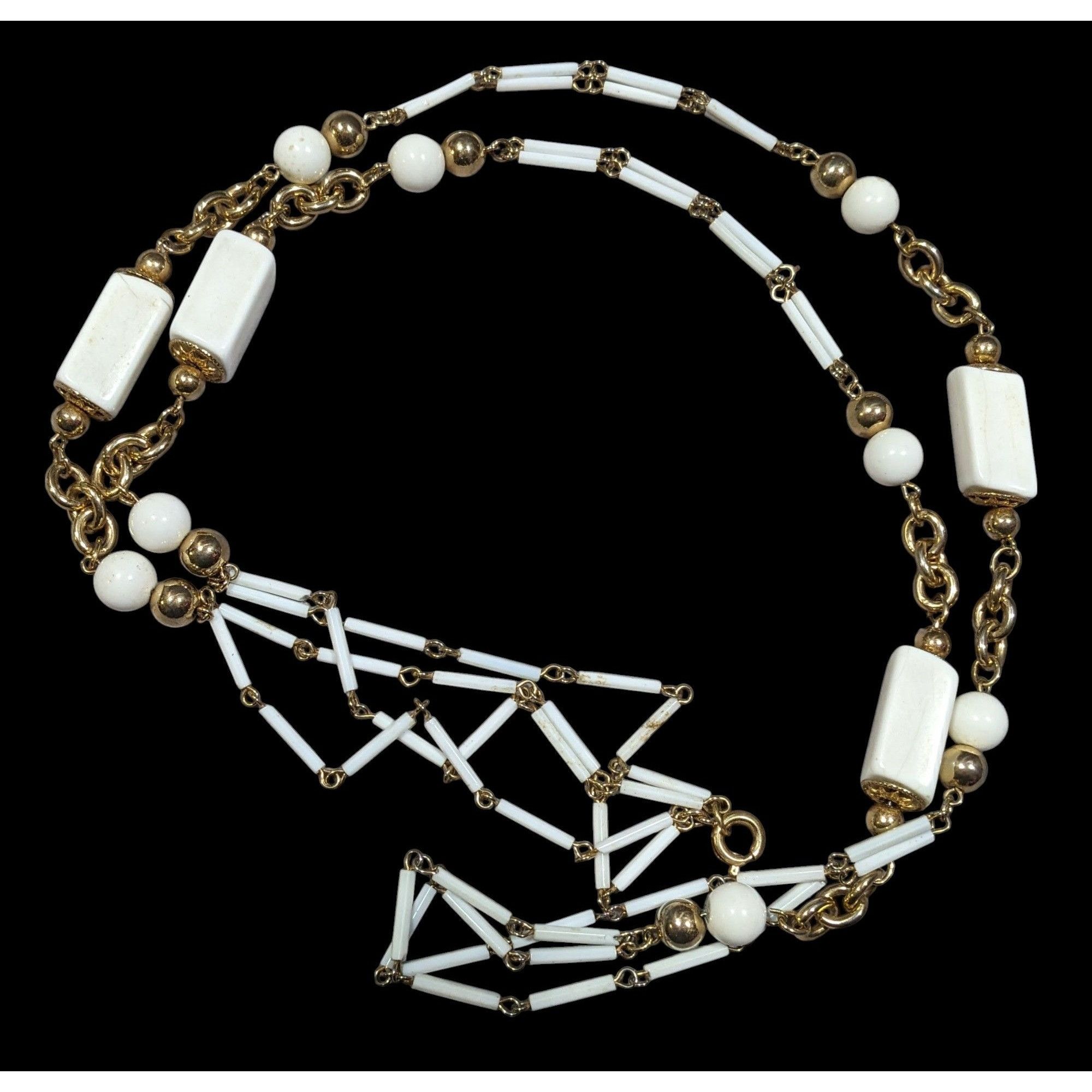 Other Vintage Glam White And Gold Tone Beaded Chain Opera Necklace Size ONE SIZE - 1 Thumbnail