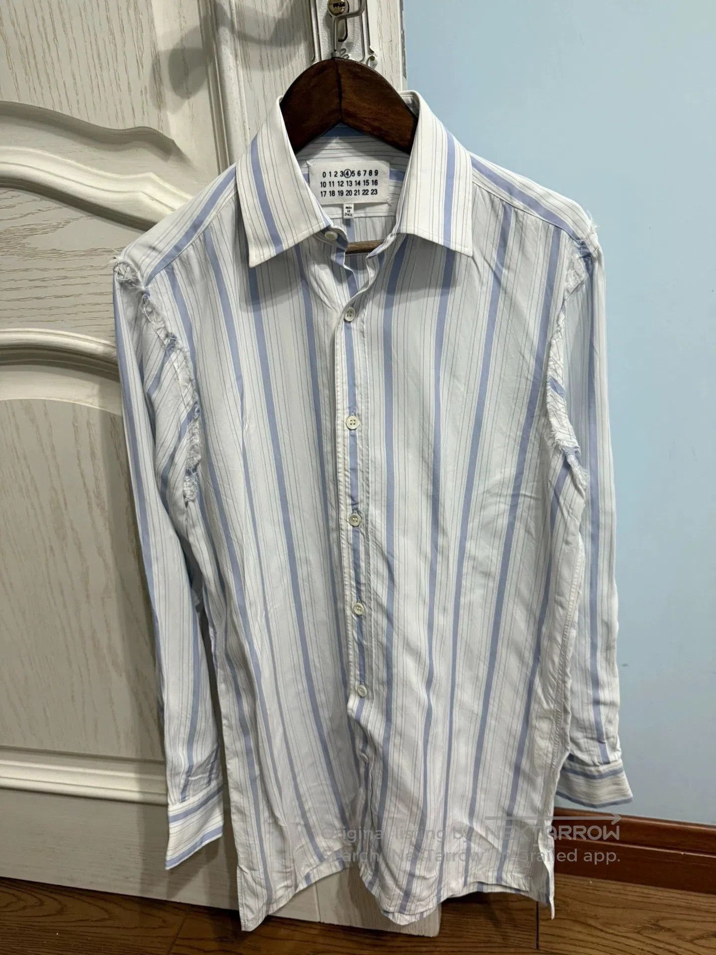 Maison Margiela White Striped Long Sleeve Button-Up Shirt. Size US XXS / EU 40 - 1 Thumbnail