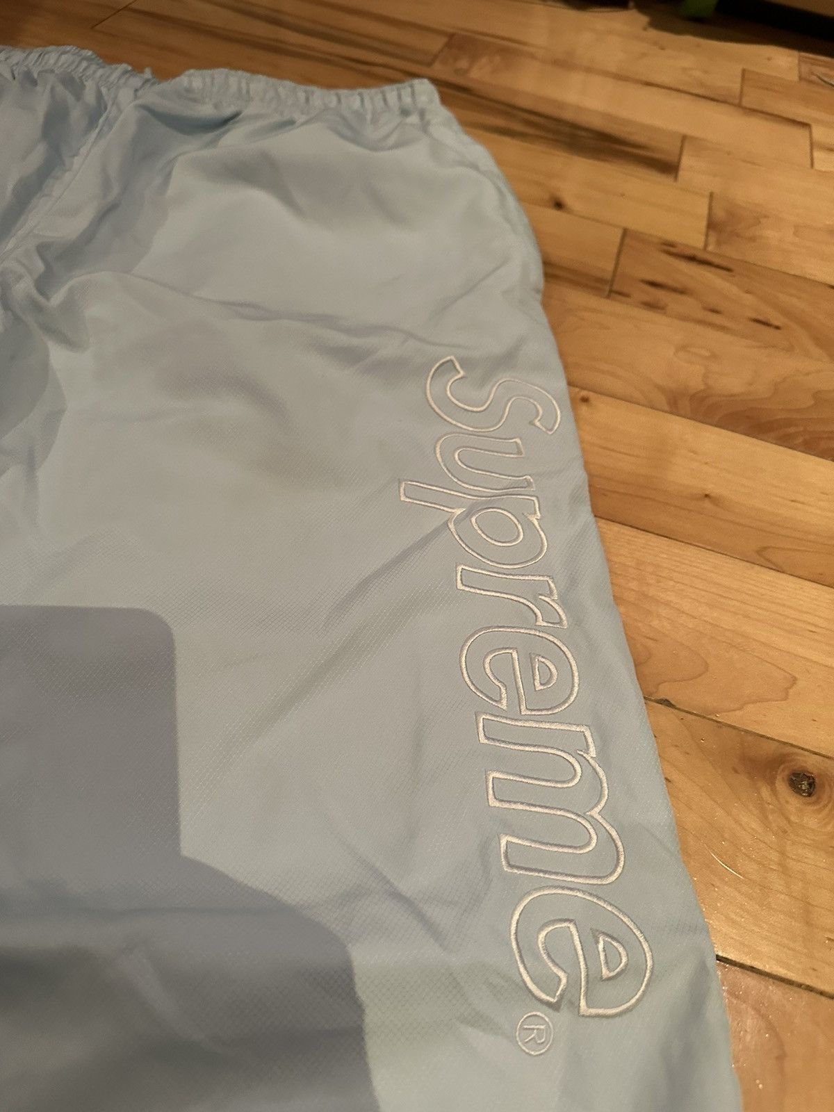 Lacoste × Supreme SS17 Light Blue Track Pants Outline Logo Medium Size US 32 / EU 48 - 2 Thumbnail