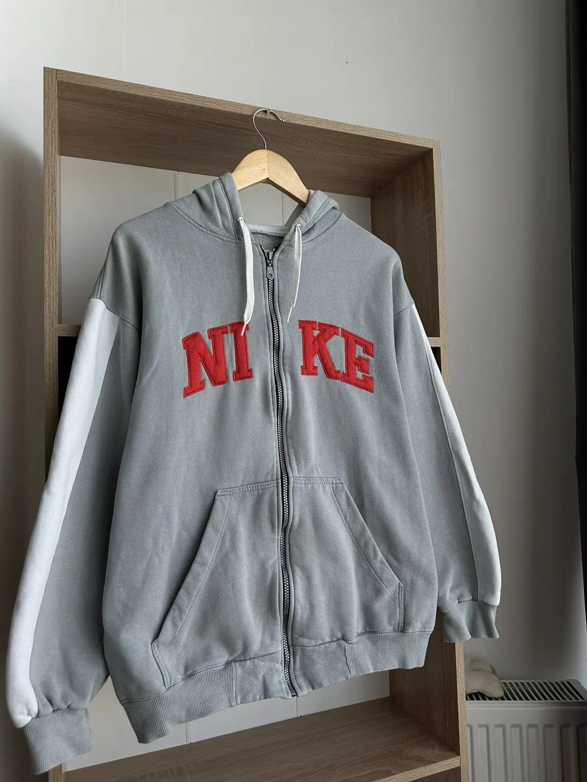 Nike × Nike ACG × Vintage Vintage Nike Grey Full Zip Hoodie Center Logo Y2K Size US M / EU 48-50 / 2 - 7 Thumbnail