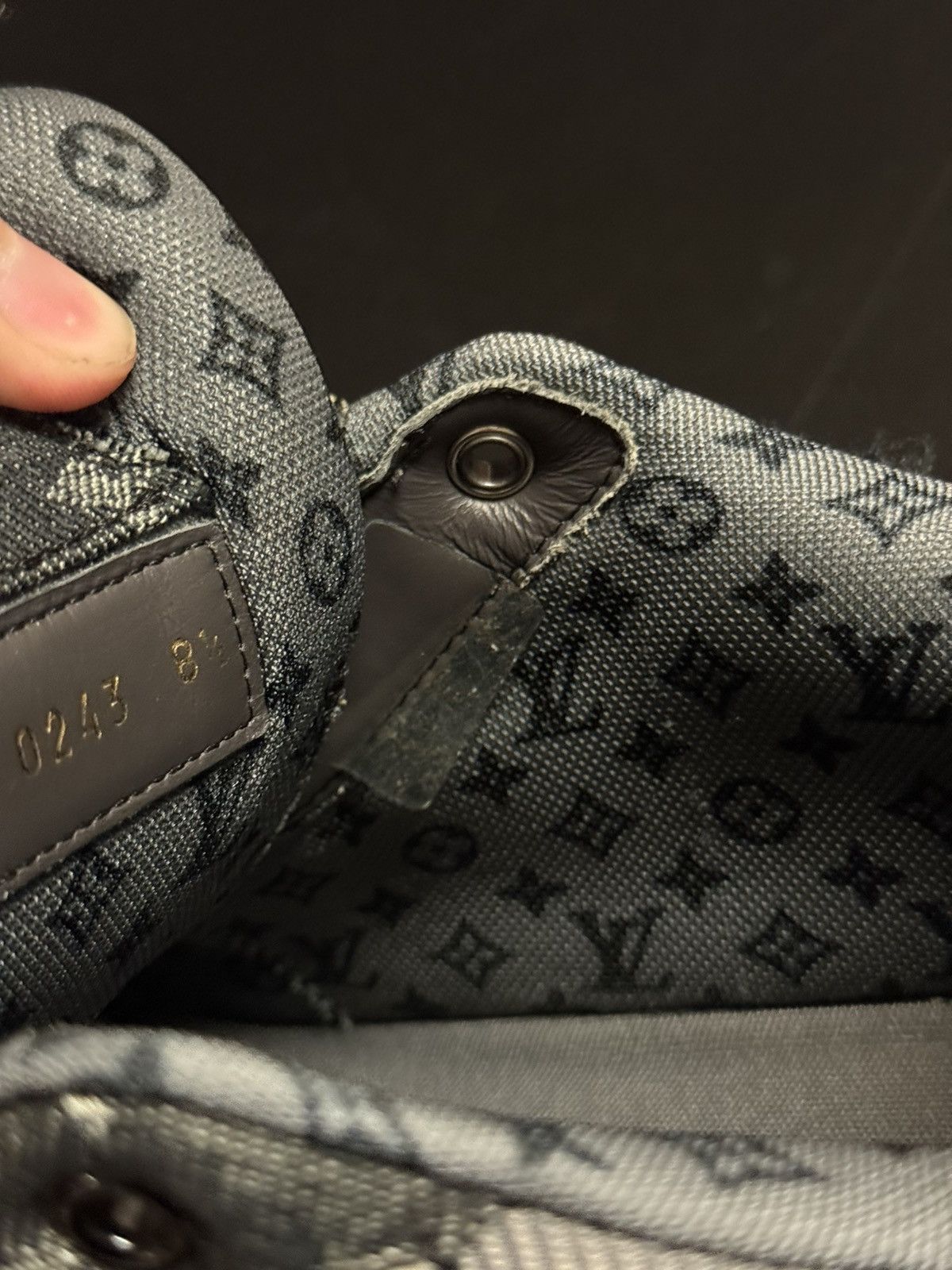 Louis Vuitton Louis Vuitton Swarovski Crystal Skates Black 8.5LV/9.5US Size US 9.5 / EU 42-43 - 15 Thumbnail