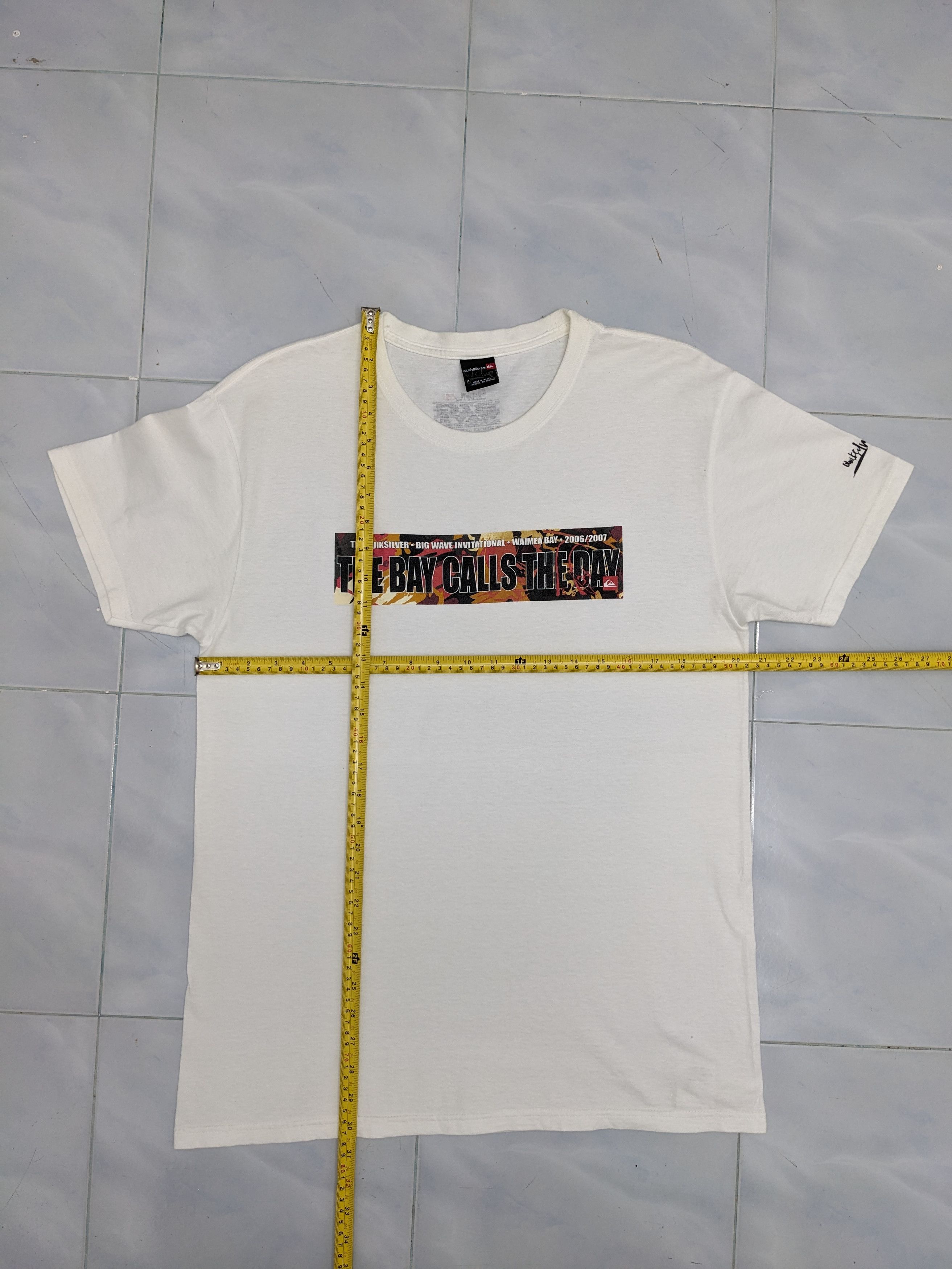 Quiksilver VINTAGE QUIKSILVER THE BAY CALLS THE DAY TSHIRT Size US M / EU 48-50 / 2 - 7 Thumbnail