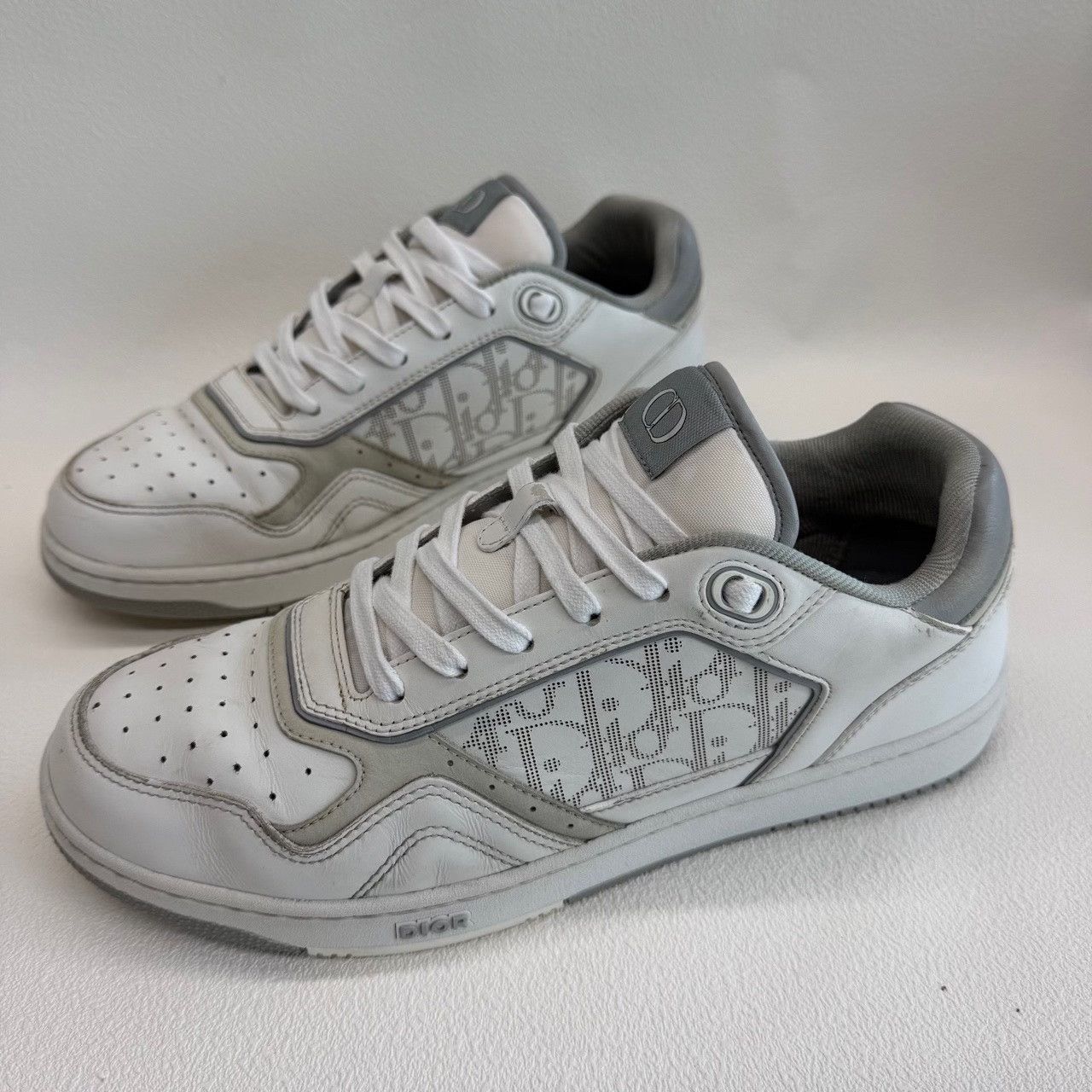 Dior Dior Retro White Lowtop Sneakers 9.5 Men Size US 9.5 / EU 42-43 - 1 Thumbnail