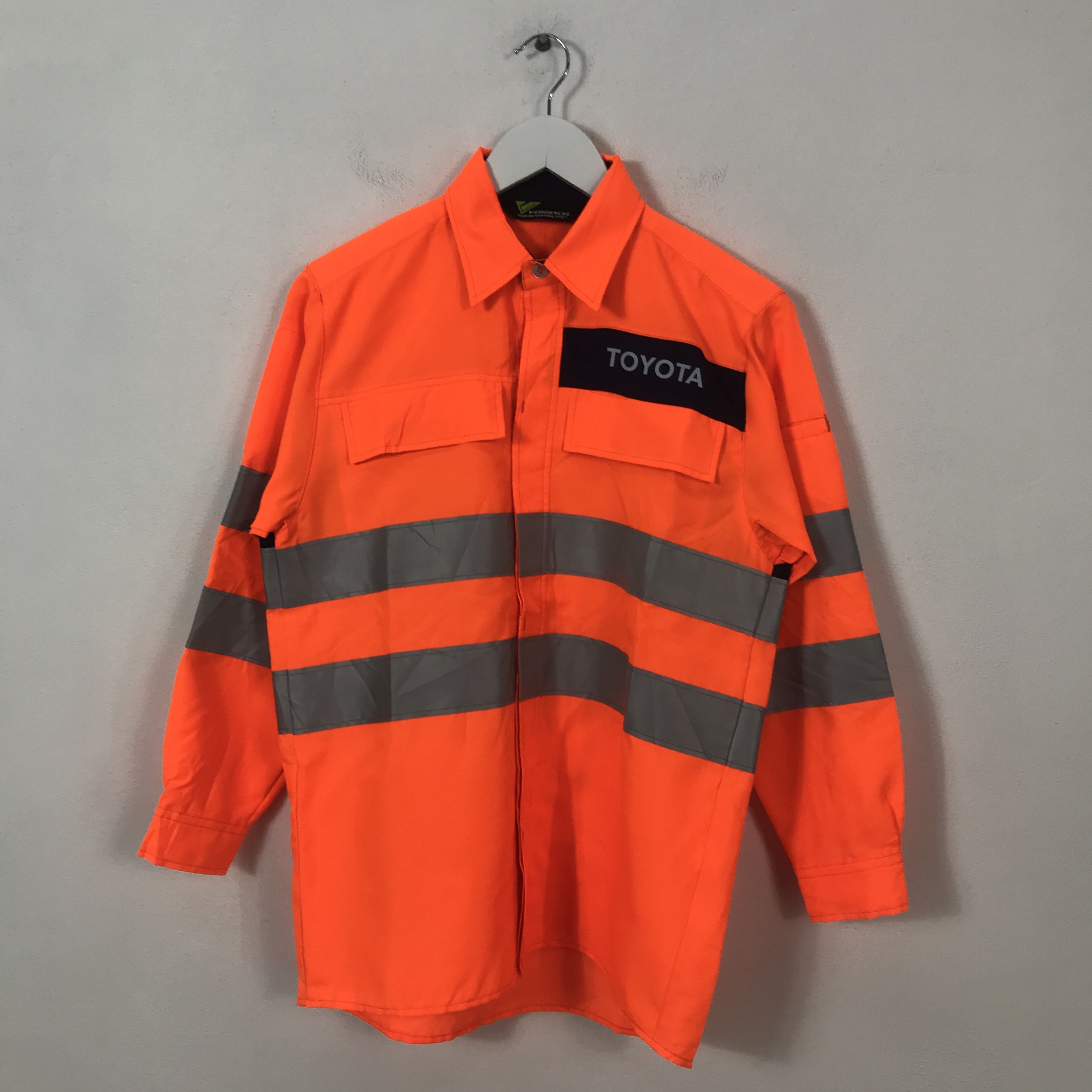 Japanese Brand Toyota Motorsport Custom button up shirt jacket K70B18 Size US S / EU 44-46 / 1 - 3 Thumbnail