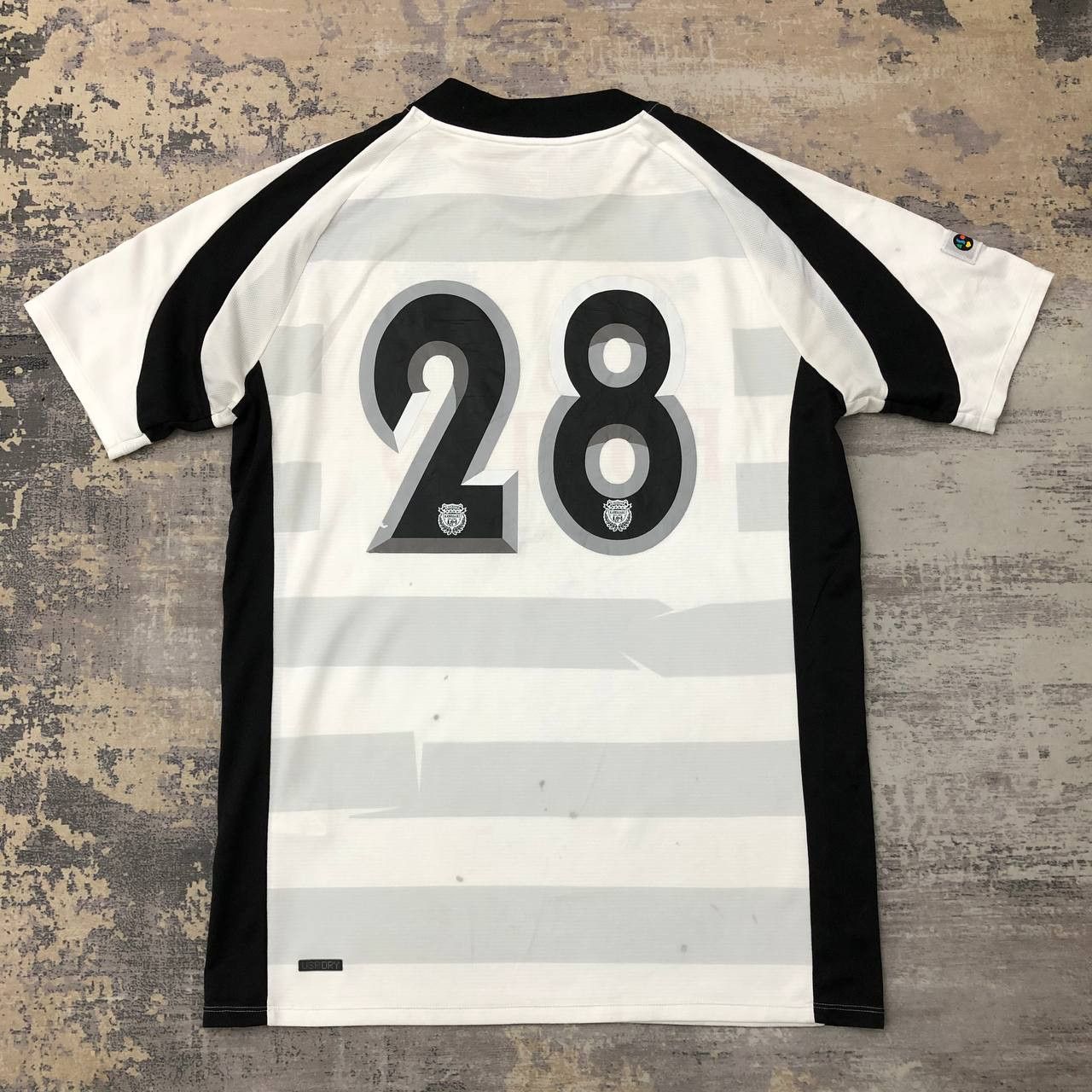 Japanese Brand × Puma T402 J LEAGUE FUJITSU KAWASAKI NO.28 PUMA JERSEYS Size US L / EU 52-54 / 3 - 2 Thumbnail