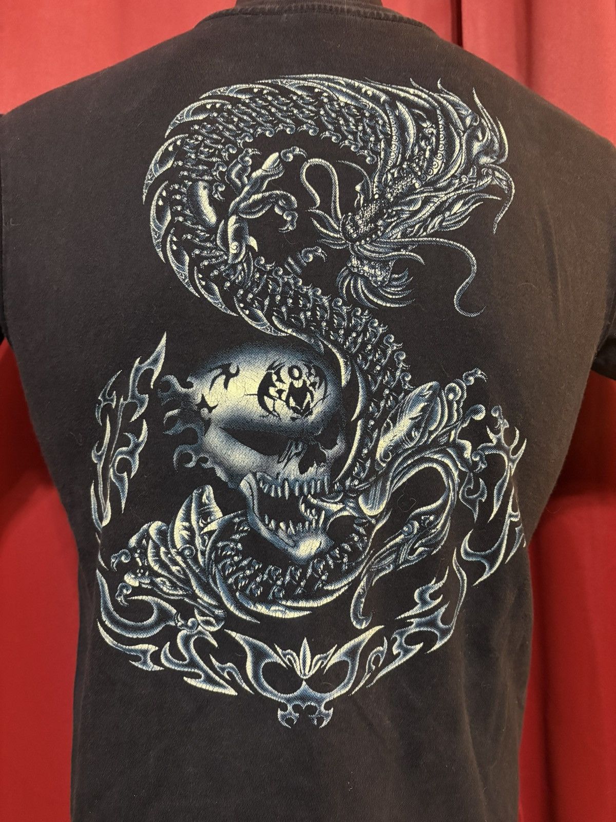 Vintage Vintage Dragon x Skull Coil Tshirt Y2K Streetwear Size US M / EU 48-50 / 2 - 3 Thumbnail