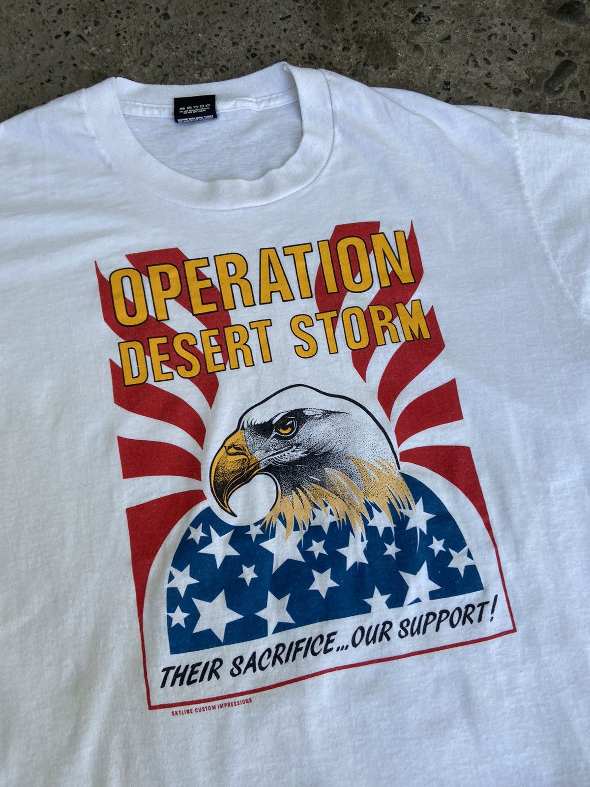 Vintage Vintage operation desert storm t shirt Size US XL / EU 56 / 4 - 2 Thumbnail