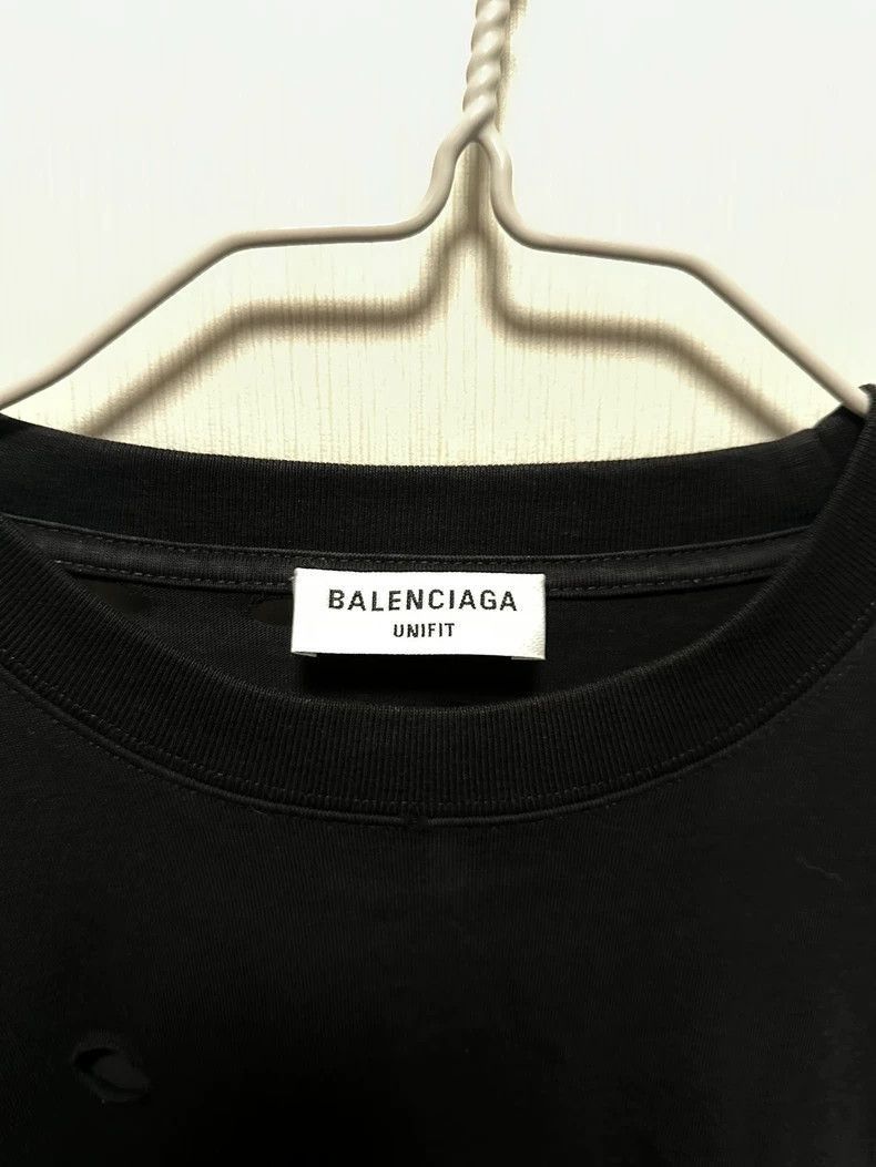 Balenciaga Balenciaga Balenciaga Distressed Black Logo Short Sleeve S Size US XS / EU 42 / 0 - 3 Thumbnail