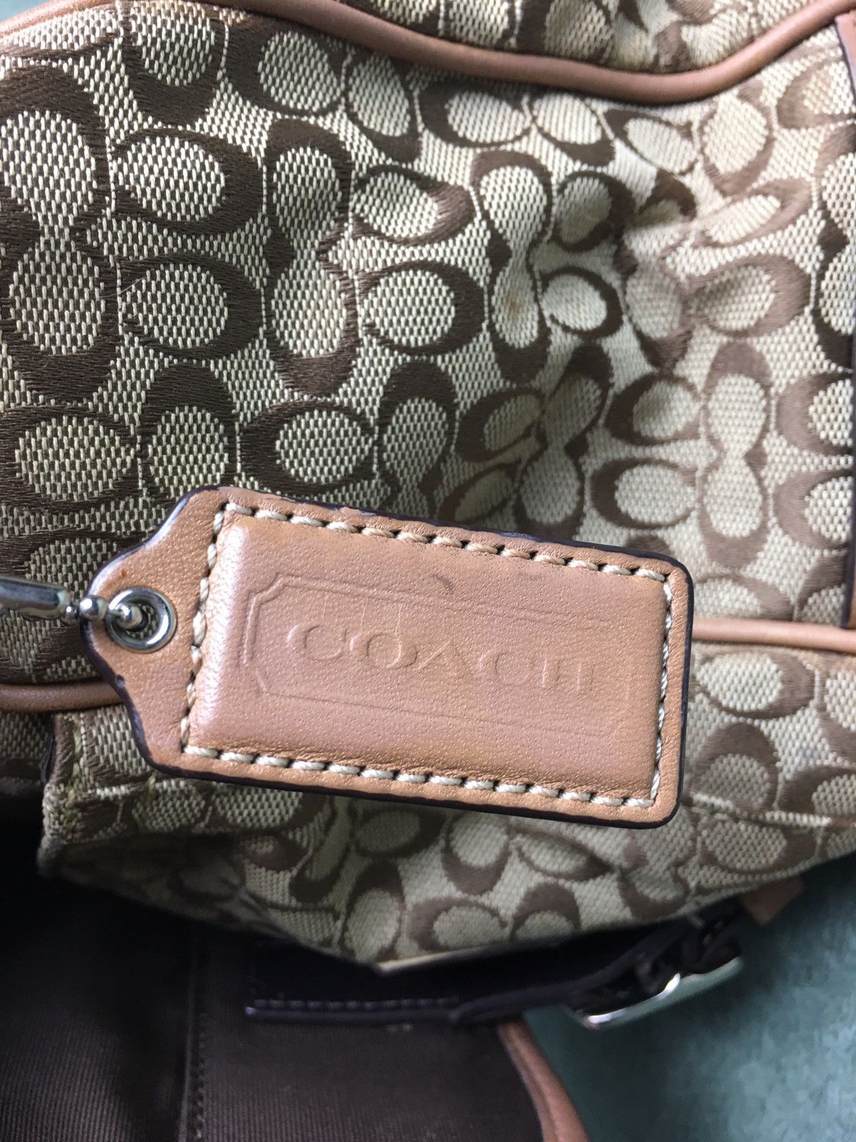 Coach COACH Vintage Monogram Logo Canvas Messenger Shoulder Bag Size ONE SIZE - 9 Thumbnail