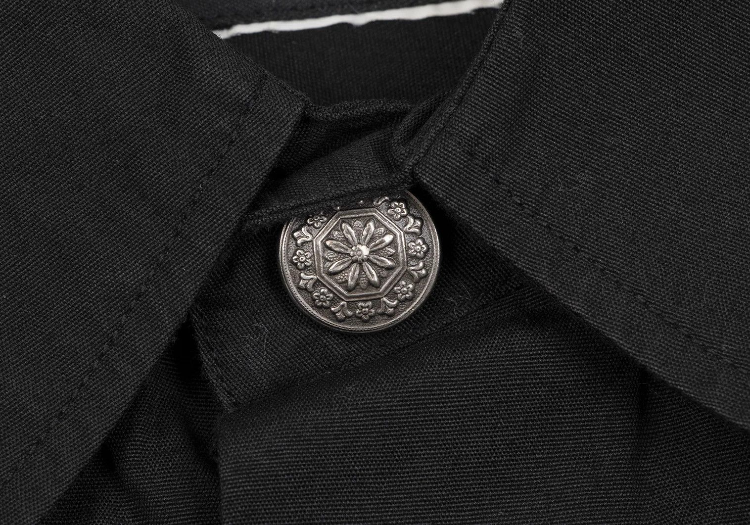 agnes b. Cotton Floral Button Long Sleeve Shirt in Black Size M Size US M / EU 48-50 / 2 - 3 Thumbnail