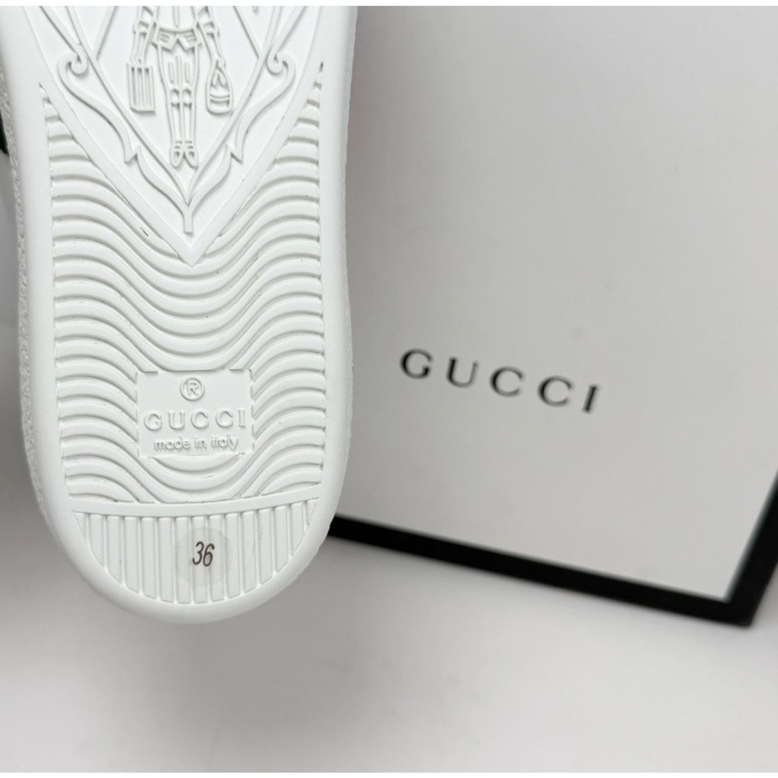 Gucci Size 36EU/6W - Gucci Ace Embroidered Floral NEW Size US 6 / IT 36 - 8 Thumbnail