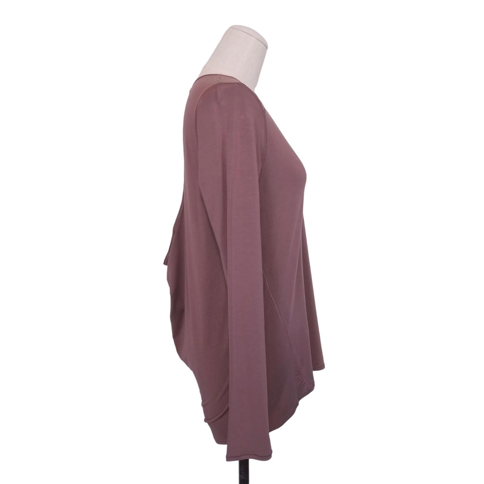 Lululemon NWOT Lululemon Timeless Twist Long Sleeve Antique Bark Sz 6 Size M / US 6-8 / IT 42-44 - 5 Thumbnail