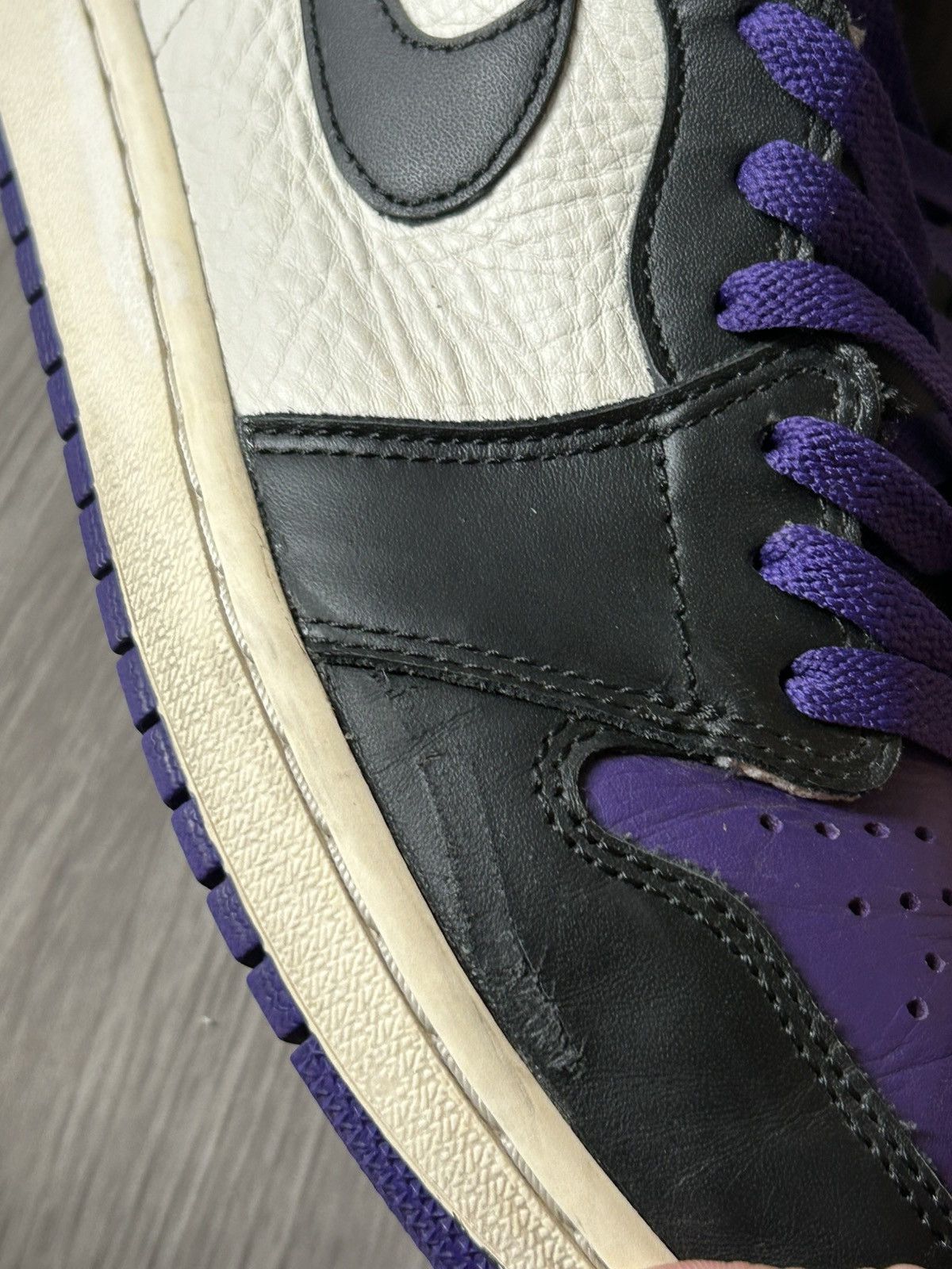 Jordan Brand Air Jordan Retro 1 High OG Court Purple Size 10 Size US 10 / EU 43 - 22 Thumbnail