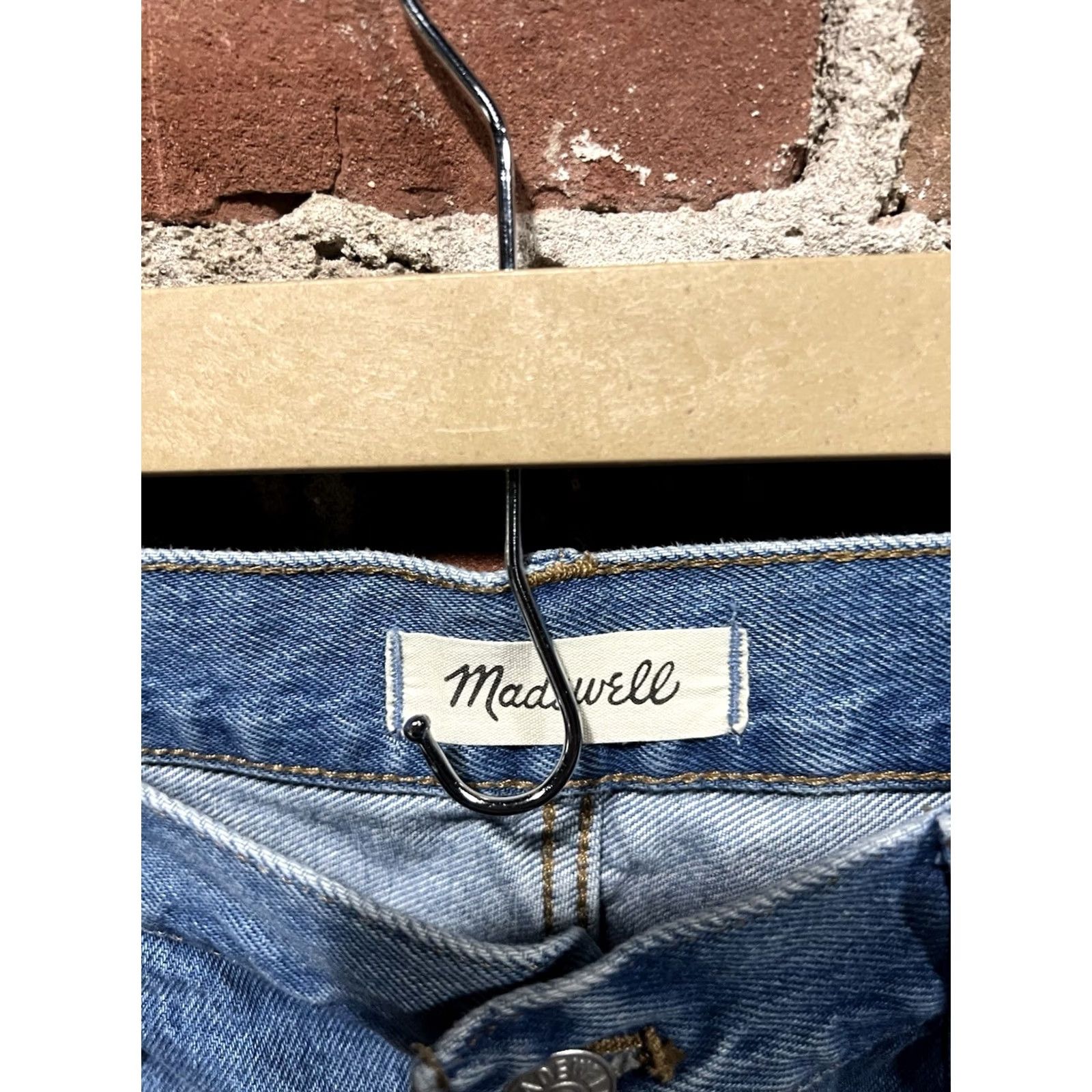 Madewell MADEWELL High Rise Relaxed Denim Cut-Off Jean Shorts 31 Blue Women Adult Regular 100% Cotton Zip Front Flat Front Jeans Shorts Size 24" / US 00 / IT 34 - 3 Thumbnail