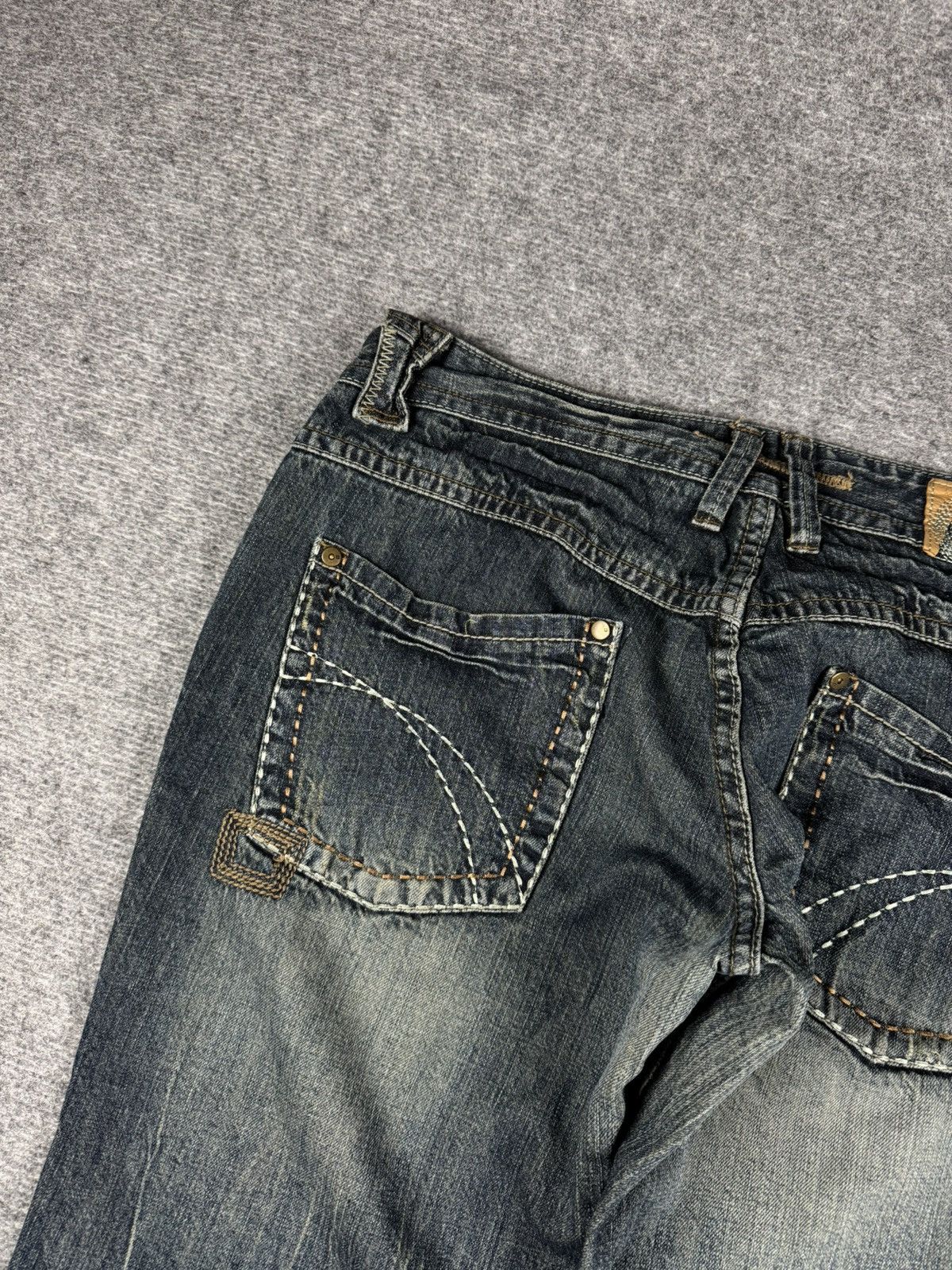 Japanese Brand × Vintage Vintage japanese distressed flared baggy y2k jeans pants Size 36" / US 14 / IT 50 - 10 Thumbnail