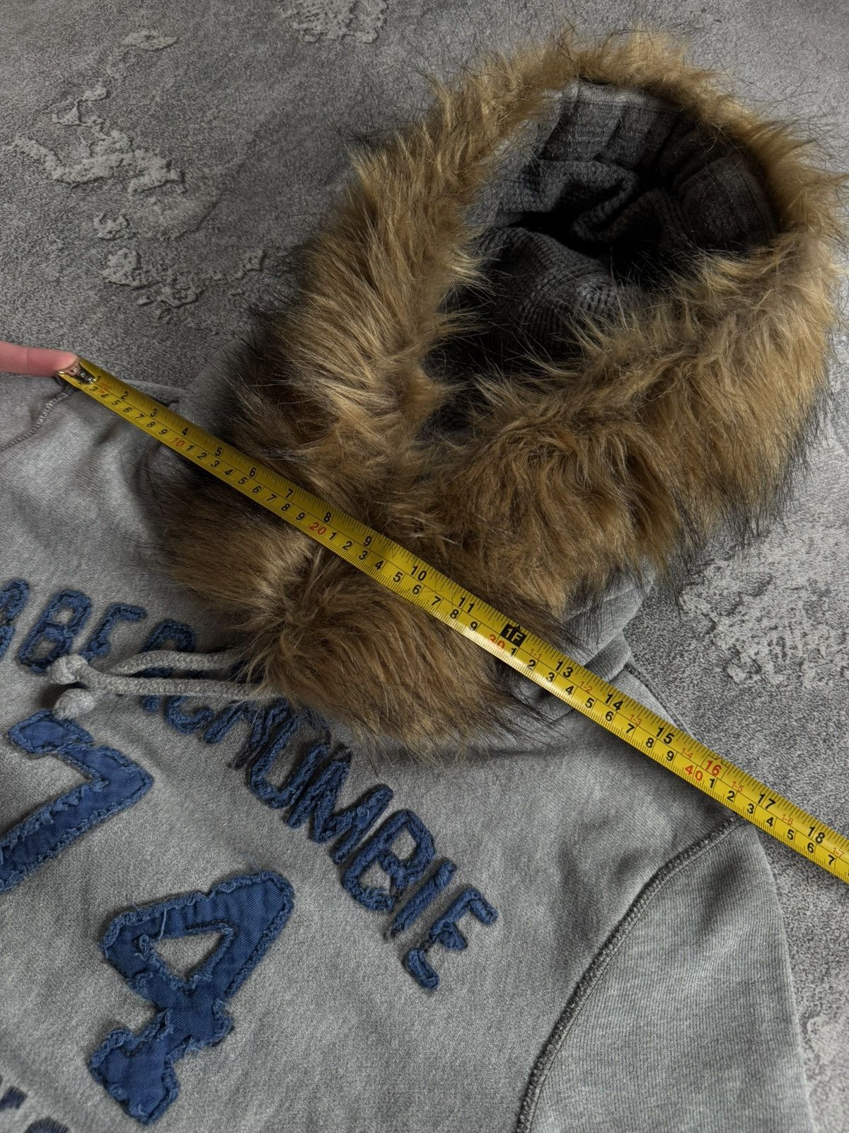Abercrombie & Fitch Abercrombie & Fitch Y2K Fur Faux hoodie if six was nine LGB Size S / US 4 / IT 40 - 19 Thumbnail