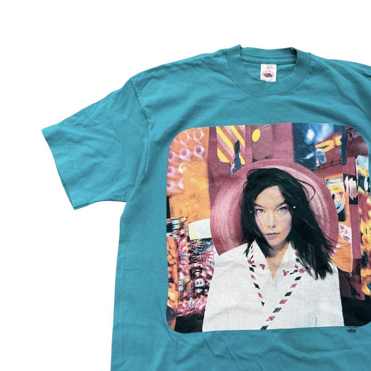 Band Tees × Vintage Vintage 90s Bjork “Post” World Tour 1995 Tshirt Size US L / EU 52-54 / 3 - 3 Thumbnail