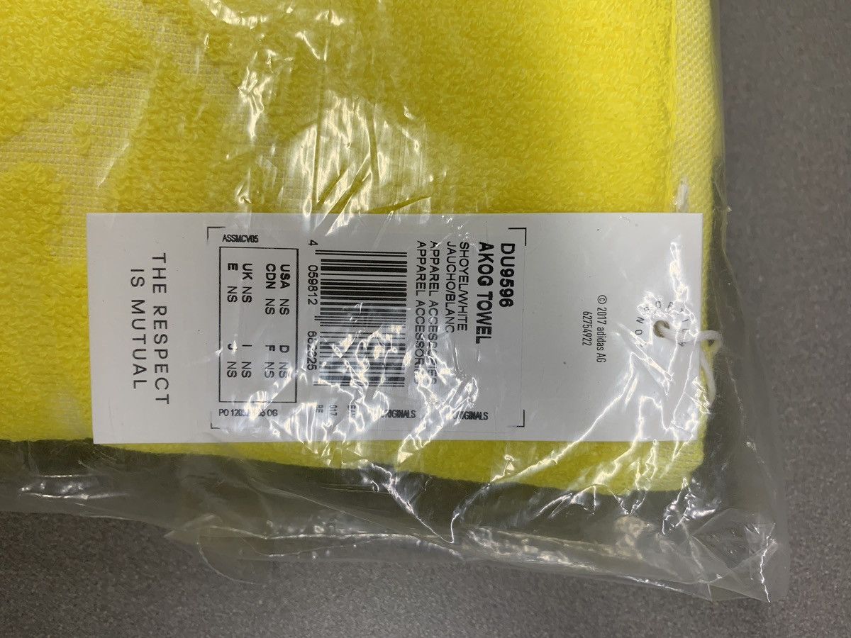 A Kind Of Guise × Adidas Adidas Consortium A kind Of Guise AKOG Towel Size ONE SIZE - 5 Thumbnail