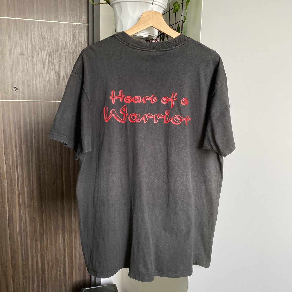 Vintage Thrashed Faded Vintage Y2K Heart Of A Warrior ERD GRAIL TEE Size US XL / EU 56 / 4 - 2 Thumbnail