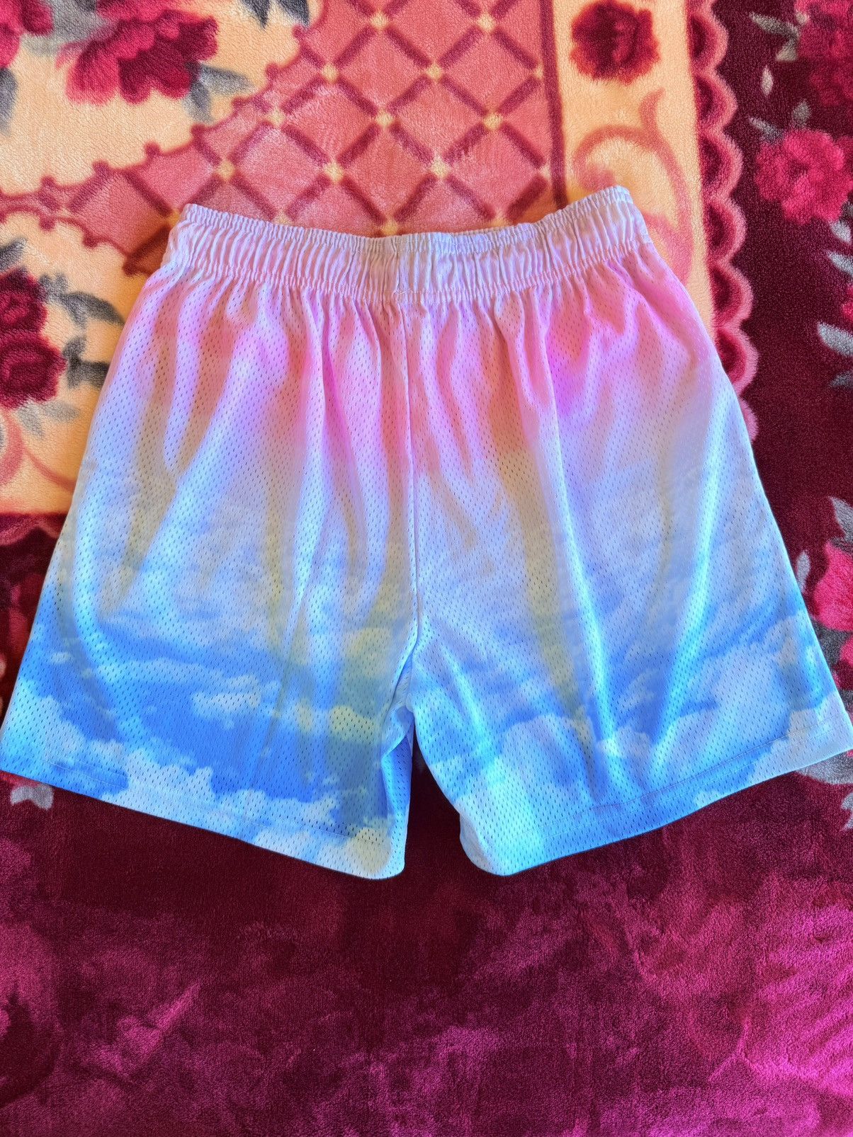 Eric Emanuel Eric Emanuel Basic Short Pink&Blue Clouds Size Large Rare🔥 Size US 33 - 4 Thumbnail