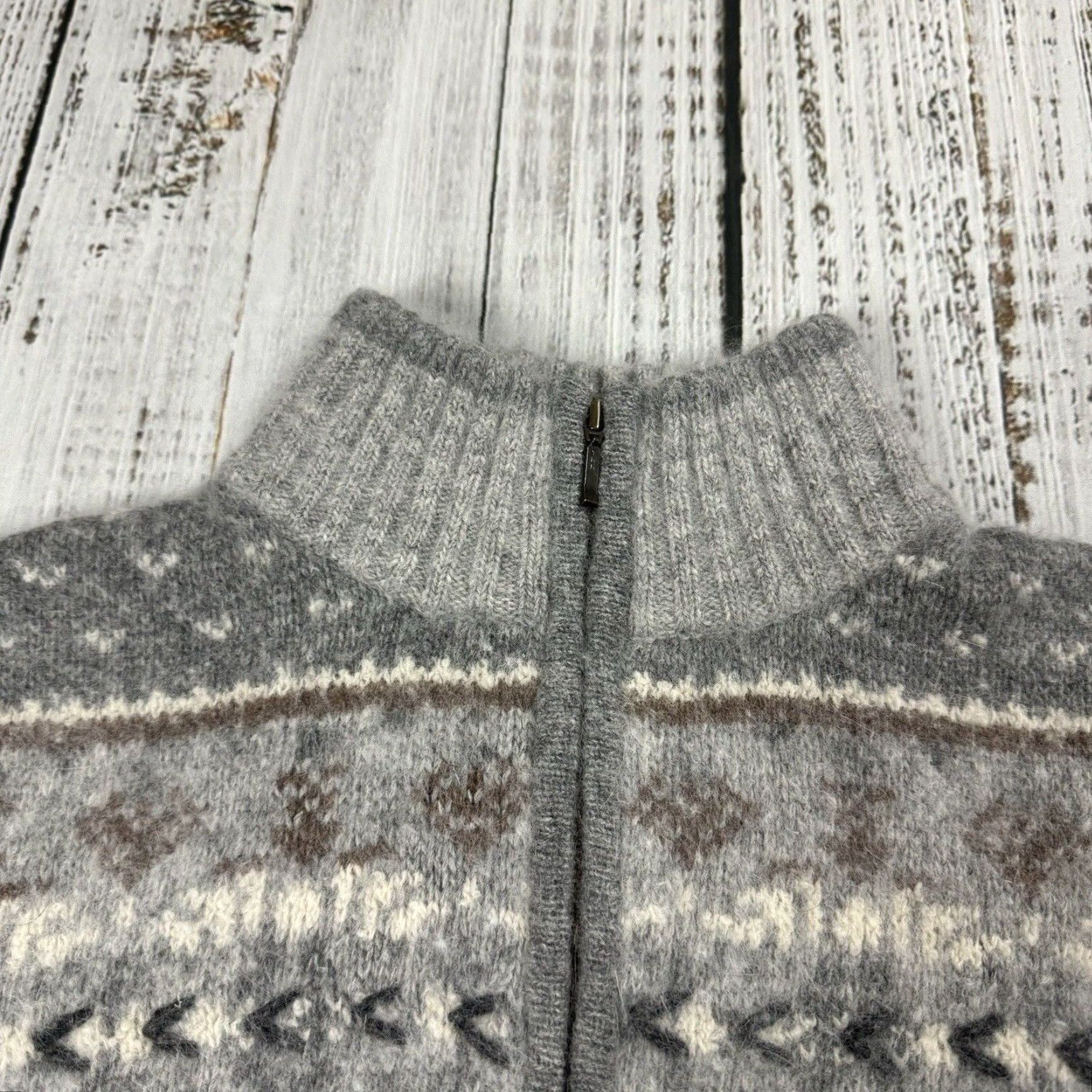 Vintage VINTAGE Valerie Stevens Petites Fair Isle Cardigan Sweater Full Zip High Neck Size PS Gray Soft Cozy Womens Size S / US 4 / IT 40 - 3 Thumbnail