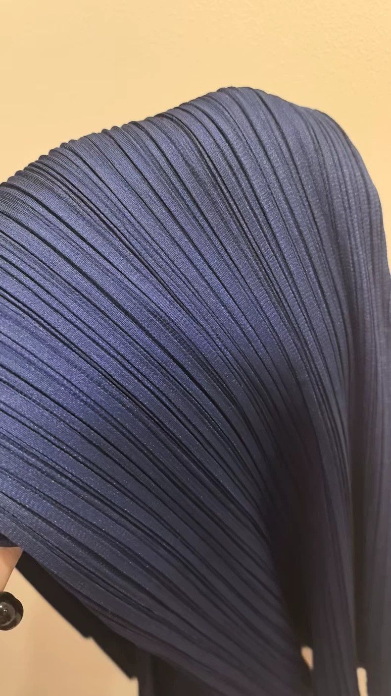 Issey Miyake Issey Miyake size:3 Navy blue pleated dress Size S / US 4 / IT 40 - 2 Thumbnail