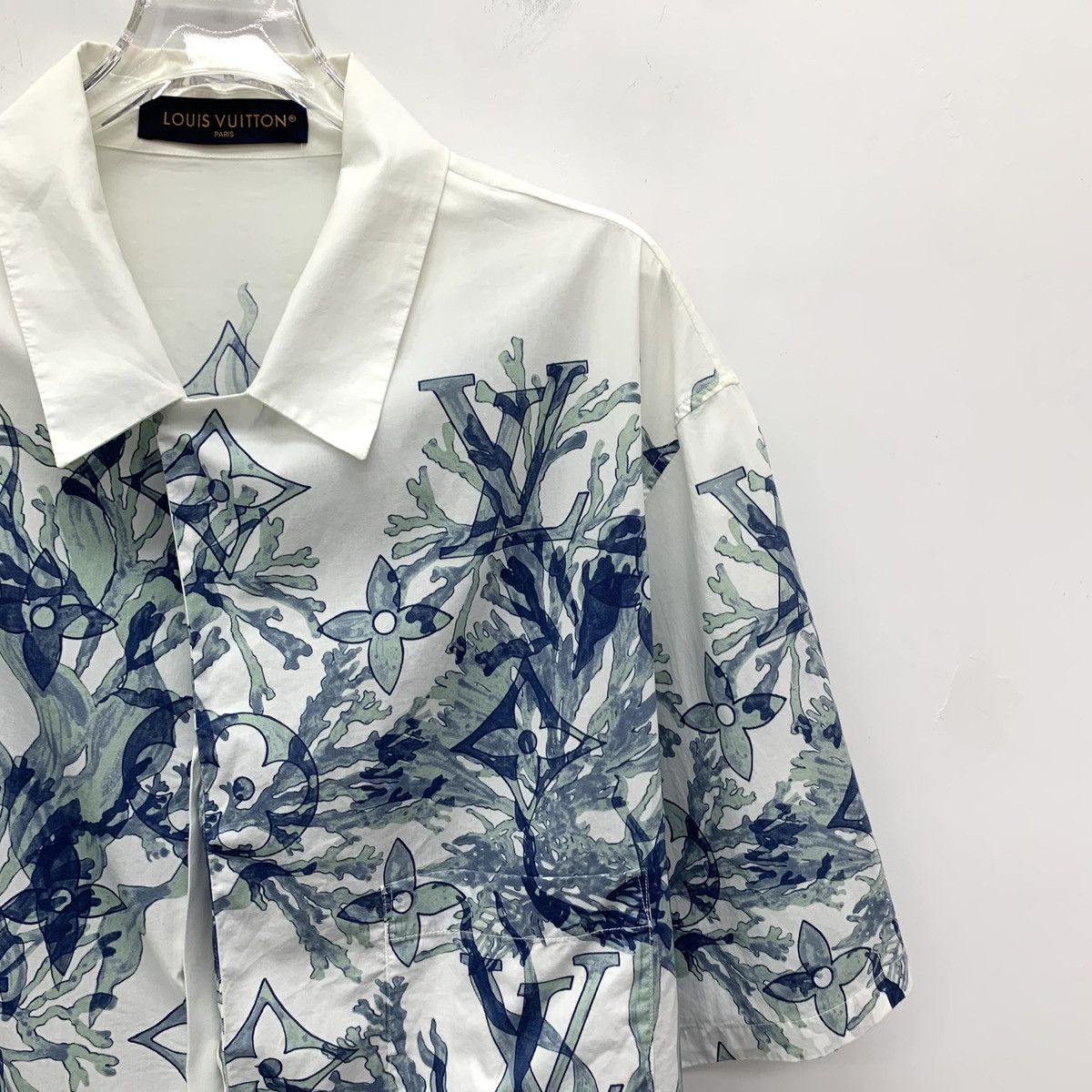 Louis Vuitton Louis Vuitton Blue Aquatic Short Sleeve Shirt K26WX Size US L / EU 52-54 / 3 - 3 Thumbnail