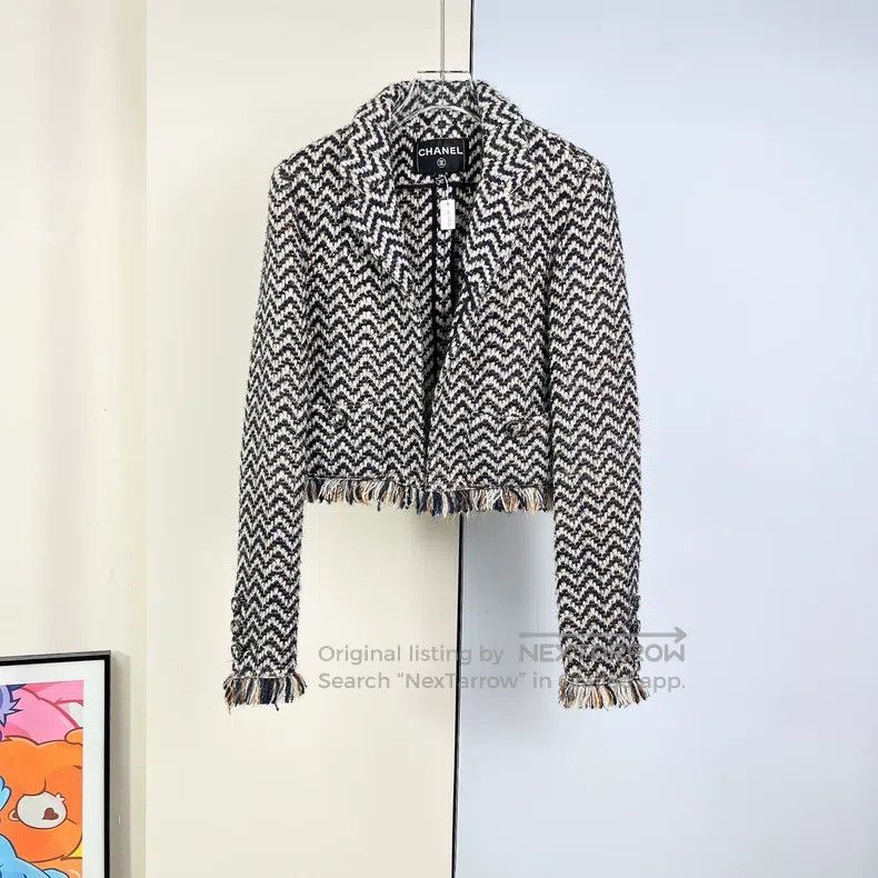 Chanel Chanel 19k wavy tassel knitted jacket Size XS / US 0-2 / IT 36-38 - 2 Thumbnail