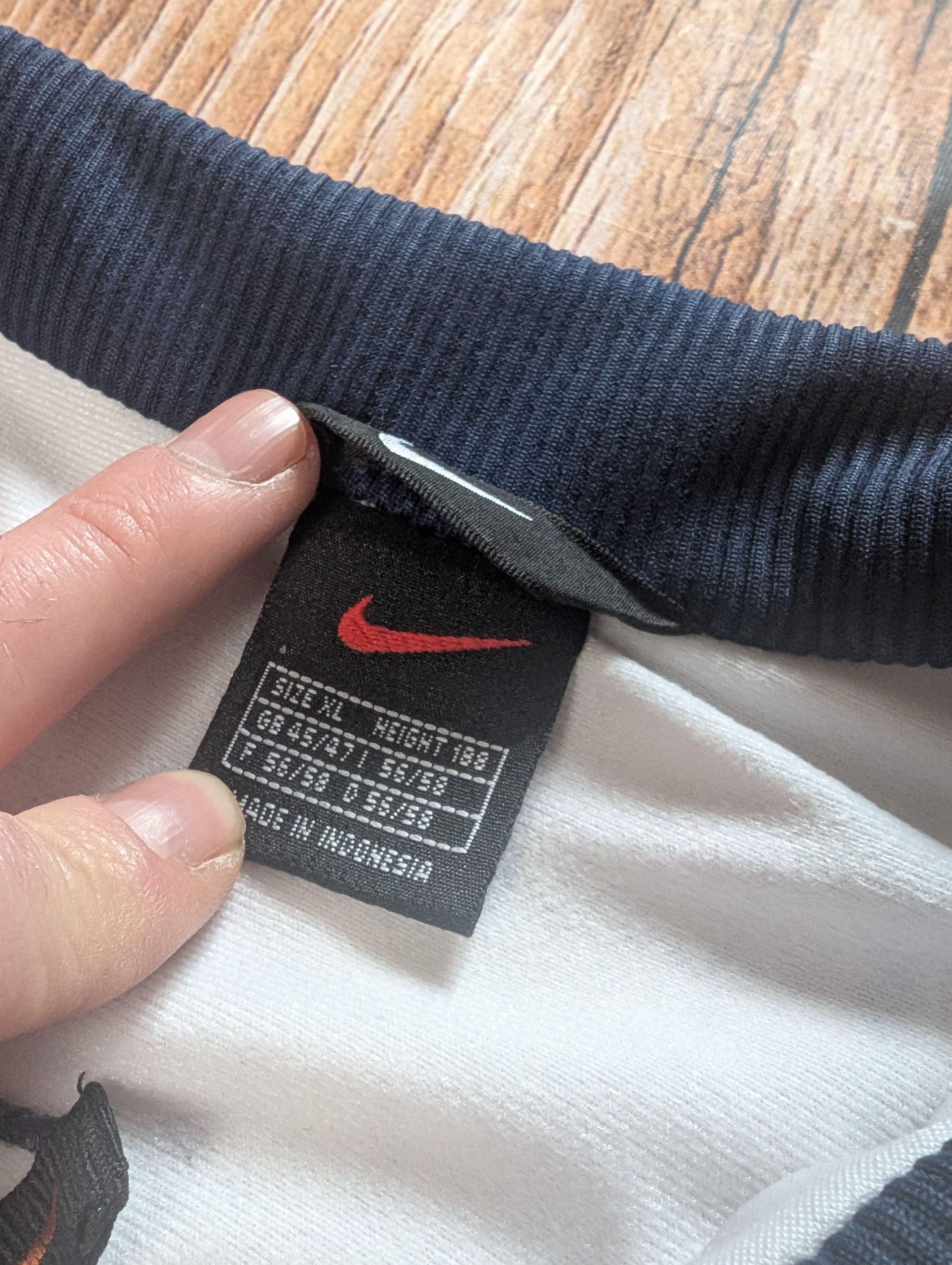 Nike × Vintage White and gold vintage nike windbreaker jacket y2k Size US XL / EU 56 / 4 - 3 Thumbnail