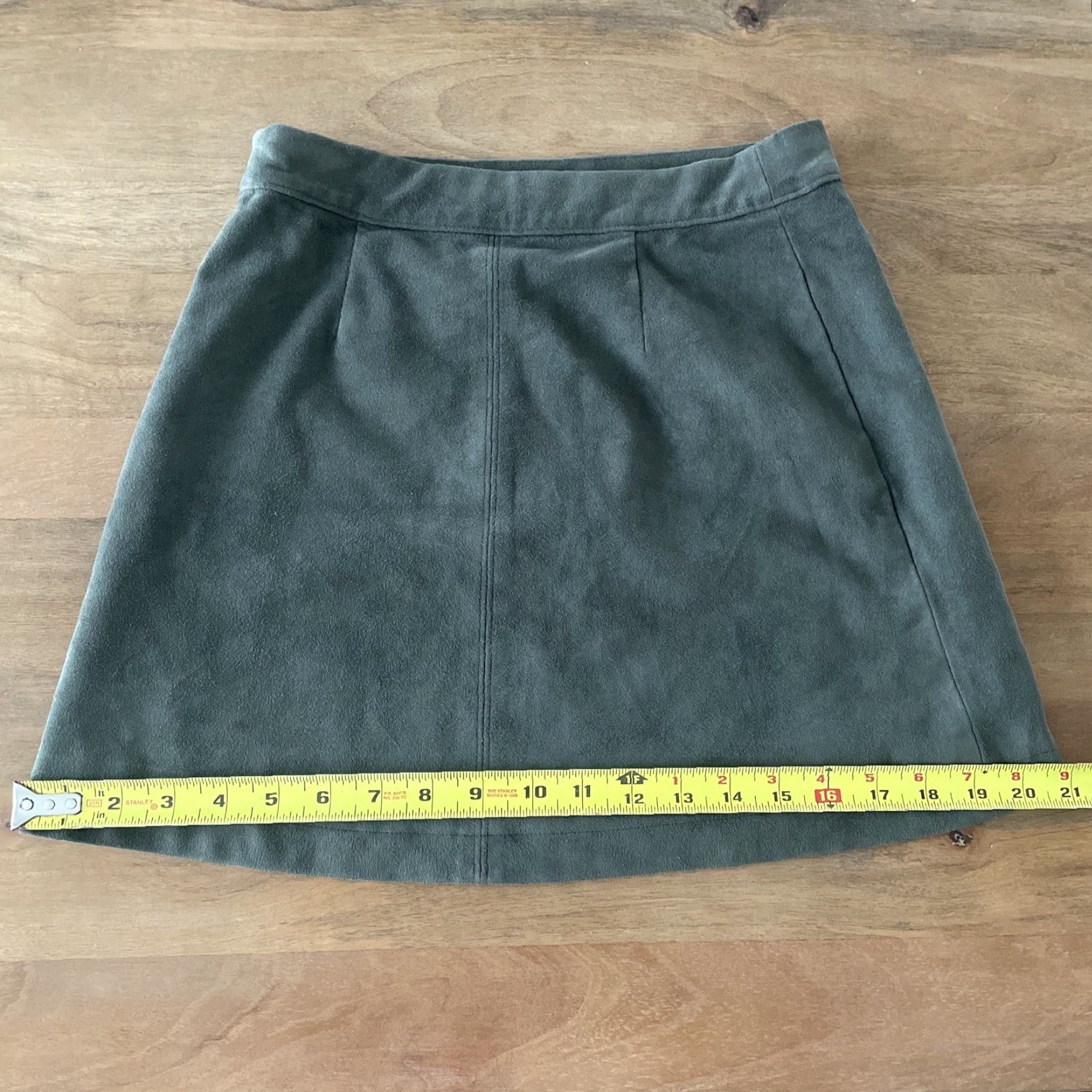 Abercrombie & Fitch Abercrombie & Fitch Skirt Women’s 0 Mini Velvet Suede 90s Green Velour Y2K Vintage Vtg Distinctive Pattern Solid Zipper Size 25" / US 0 / IT 36 - 7 Thumbnail