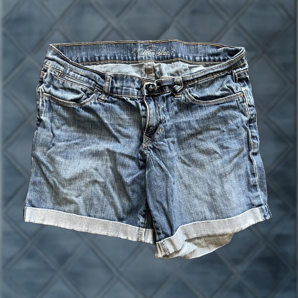 Old Navy OLD NAVY Women's Denim Jean Shorts Size 8 Blue Distressed Casual Cotton 3" Inseam Boyfriend Size 30" / US 8 / IT 44 - 1 Thumbnail