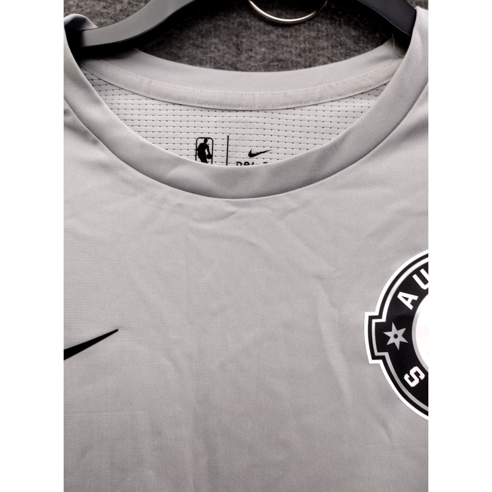 Nike Nike Dri-Fit Shooting Shirt Nike Austin Spurs Performance XXL Gray Basketball Men Shirts Size US XXL / EU 58 / 5 - 3 Thumbnail