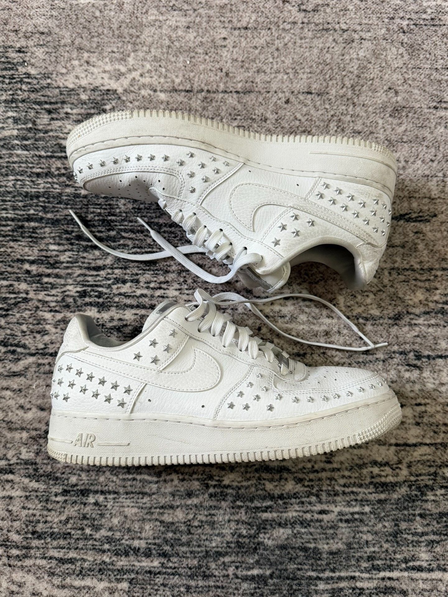 Nike Nike Air Force 1 Star Rivet Sneakers Size US 10 / EU 43 - 1 Thumbnail