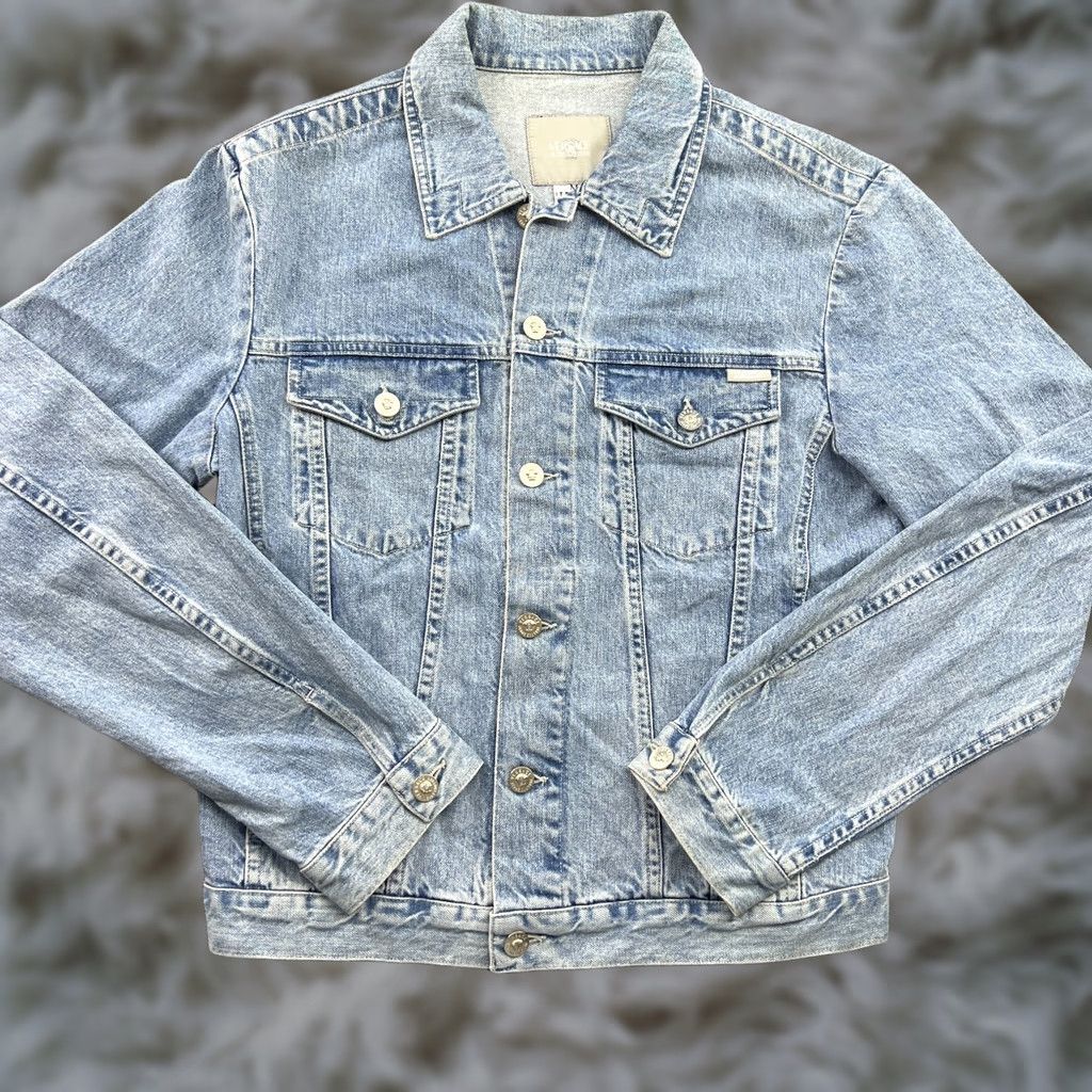 Versace Jeans Couture VINTAGE Versace Jeans Couture Womens Denim Jacket Medium Medusa Buttons Blue Jacket Womens Medium Blue Versace Jeans Couture Denim Jacket Size 32" / US 10 / IT 46 - 1 Thumbnail