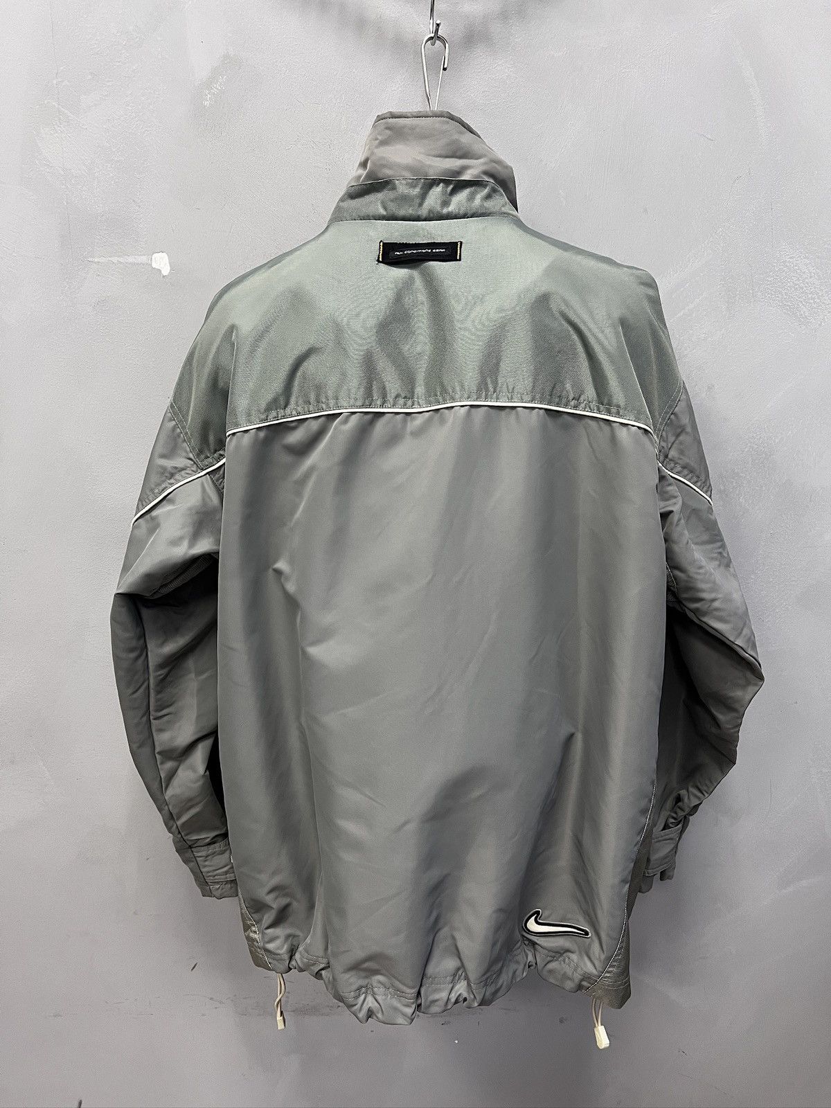 Nike Vintage Nike ACG Down Gore-Tex Jacket Nylon Grey Y2K Size US L / EU 52-54 / 3 - 8 Thumbnail