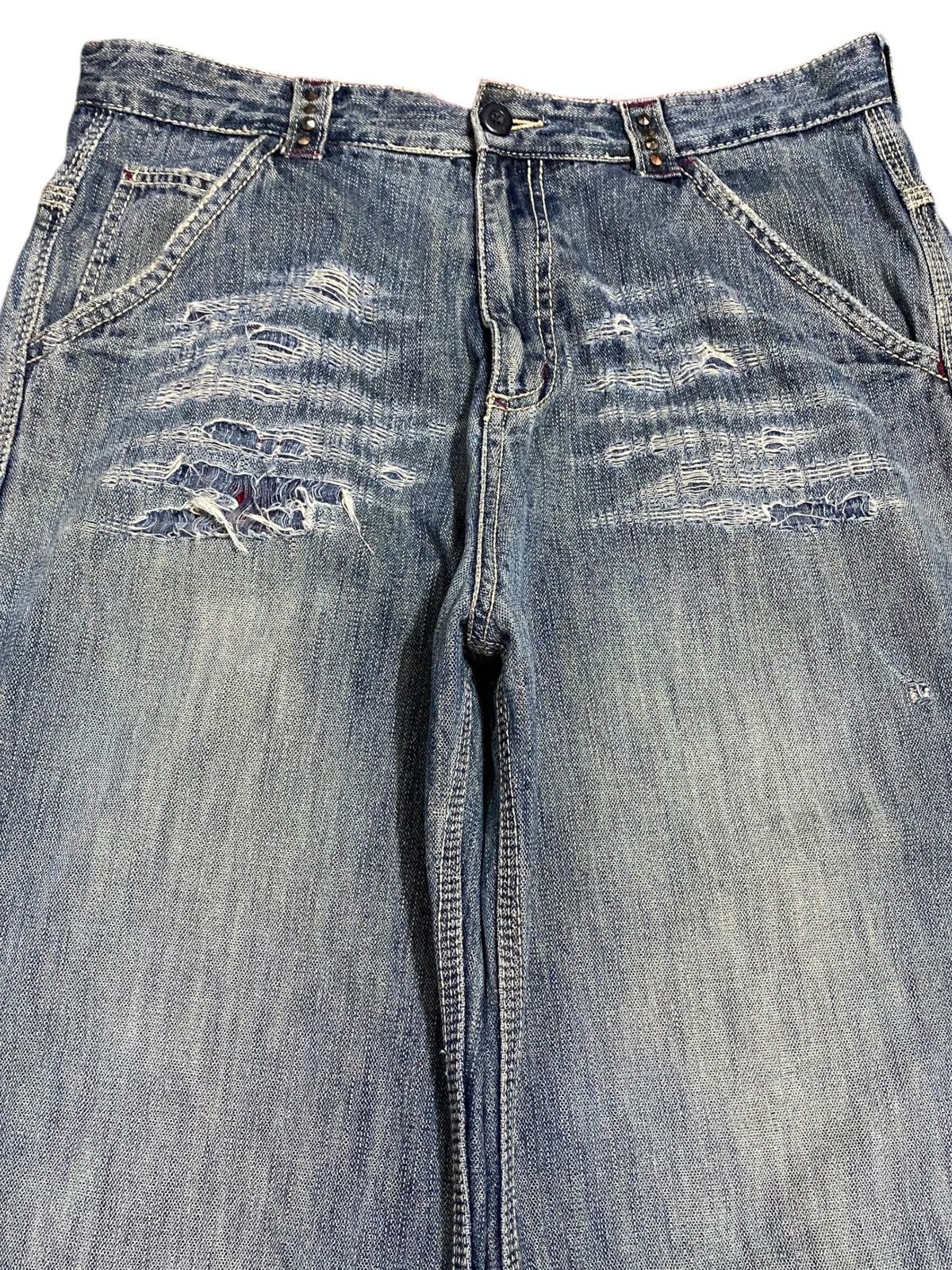 Japanese Brand Vintage Japanese Brand Blue Wash Distressed Punk Baggy Jeans Size US 34 / EU 50 - 3 Thumbnail