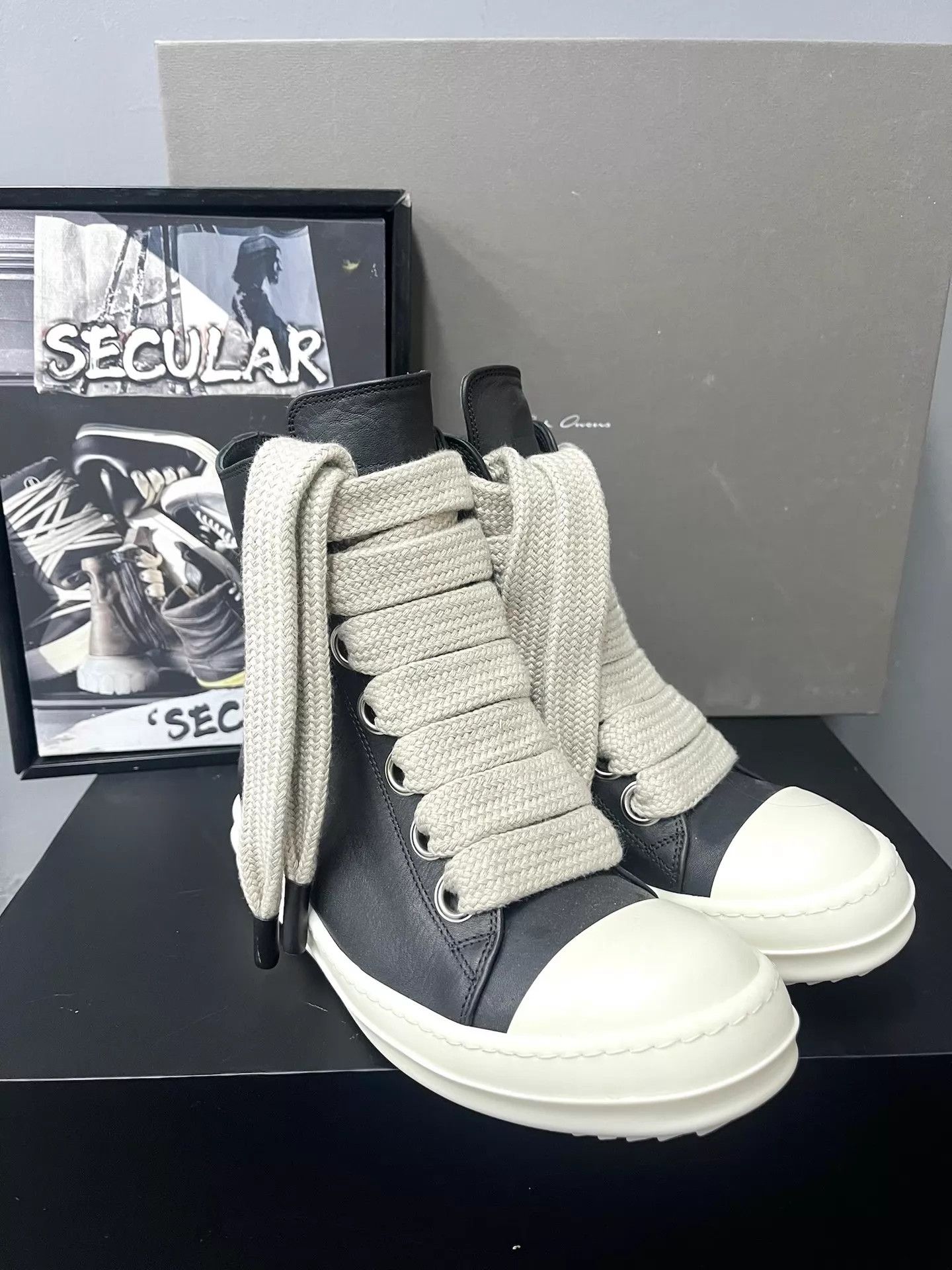Rick Owens Rick Owens 24FW Mainline Jumbo-Lace High-Top Sneakers K34 Size US 7 / EU 40 - 8 Thumbnail