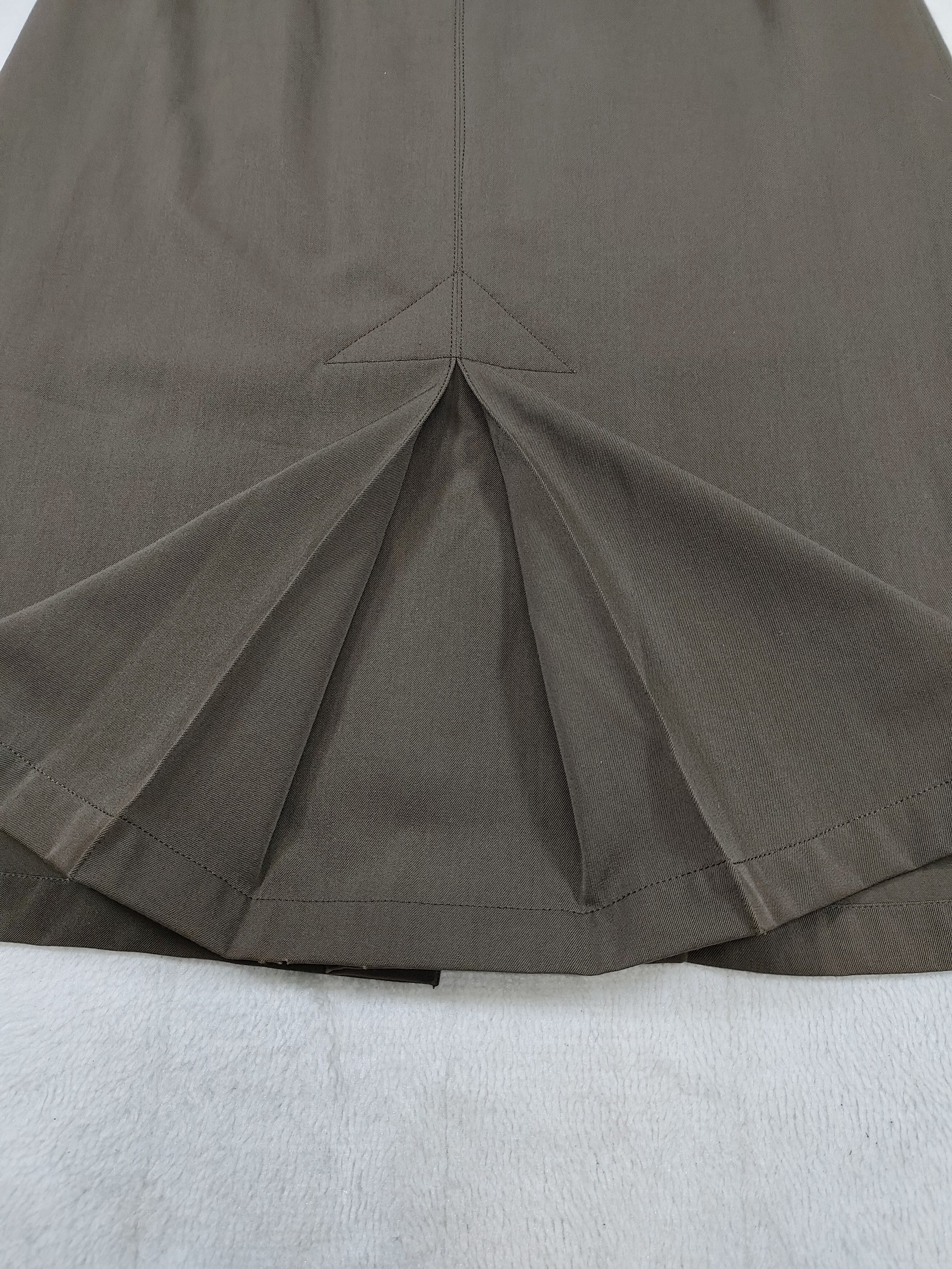 Issey Miyake 80s Issey Miyake🇯🇵Archive Center Vent Pleated A-Line Skirt Size 28" / US 6 / IT 42 - 2 Thumbnail