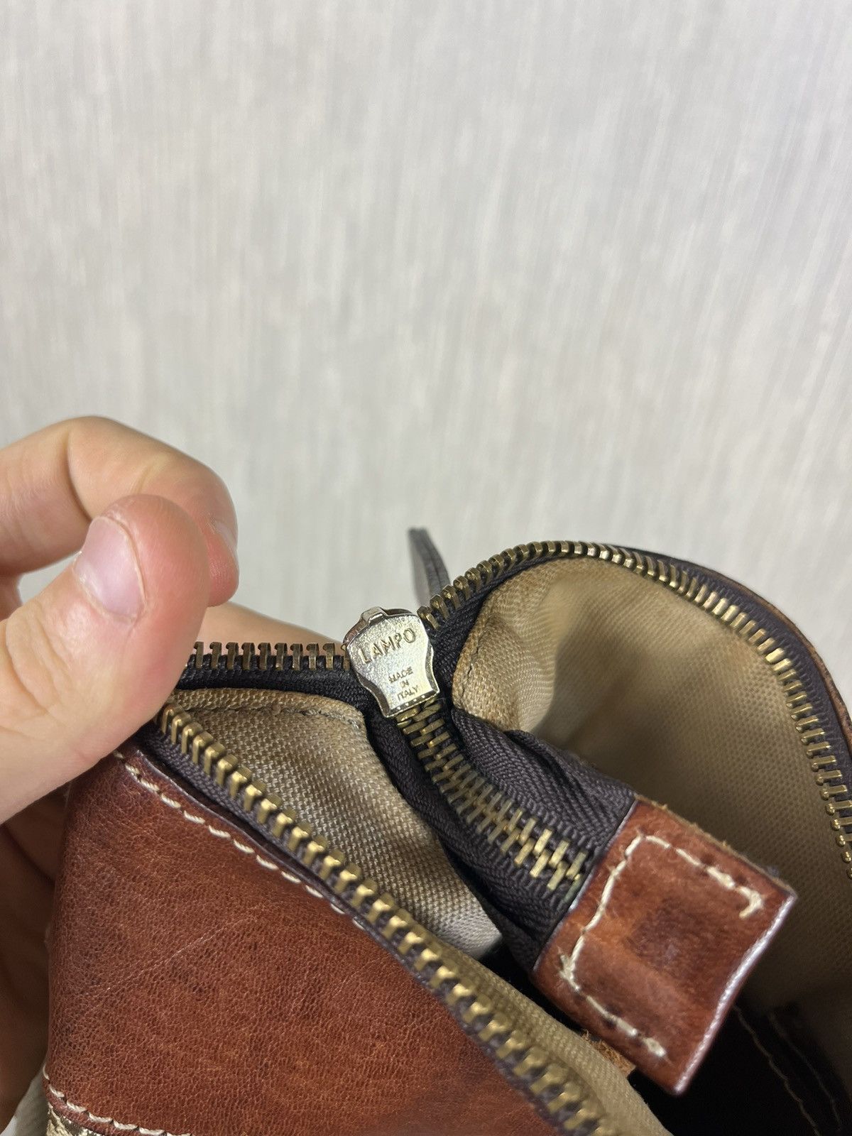 Vintage rare Gucci vintage canvas messenger bag GG monogram leather Size ONE SIZE - 19 Thumbnail
