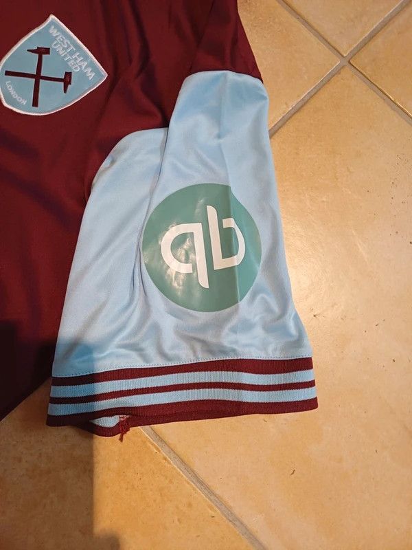 Umbro Umbro West Ham United 2024/25 home shirt Size US XL / EU 56 / 4 - 5 Thumbnail