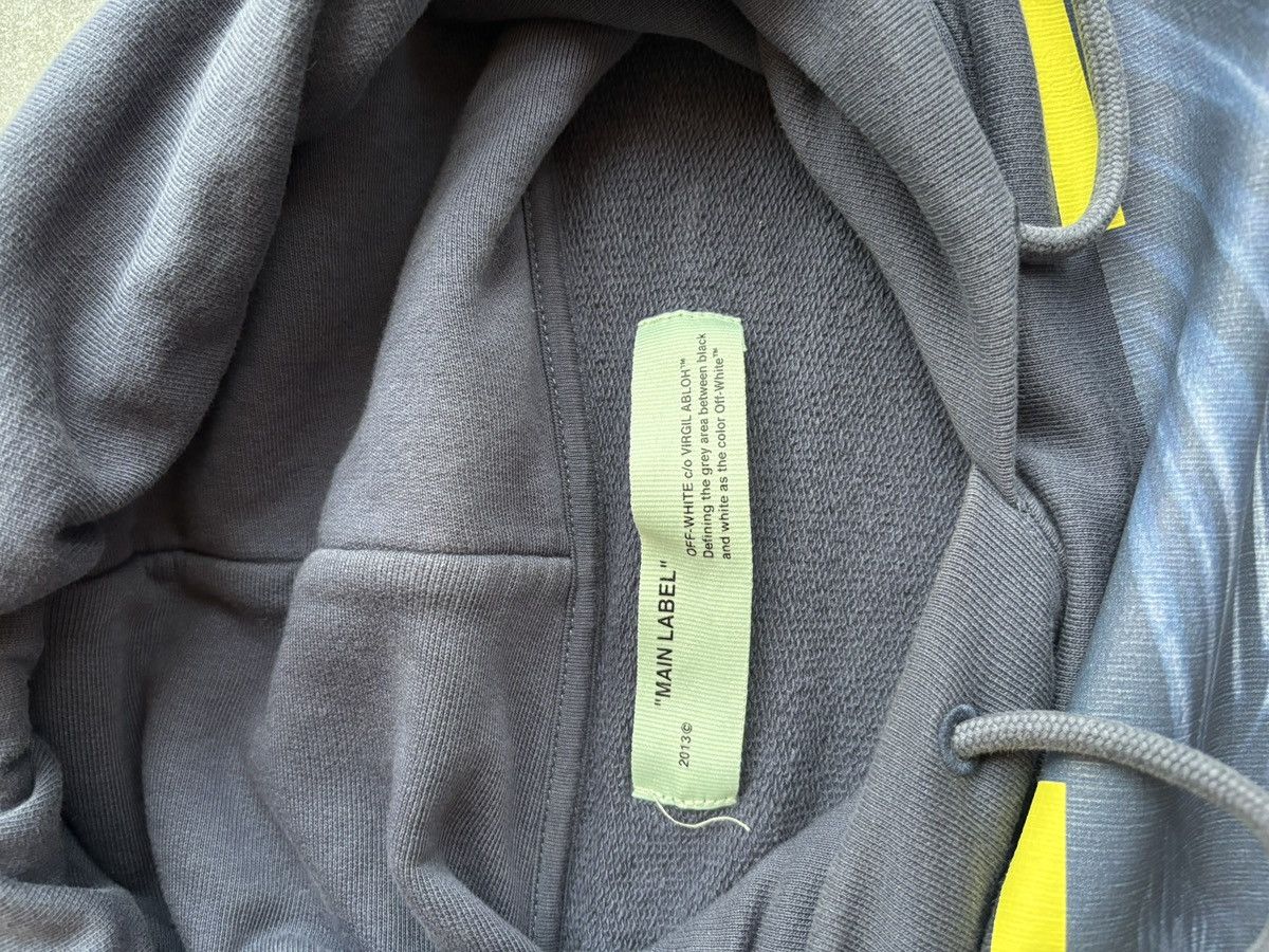Off-White Off White Carvaggio “Seeing Things” Sweatshirt - Size Small Size US S / EU 44-46 / 1 - 4 Thumbnail