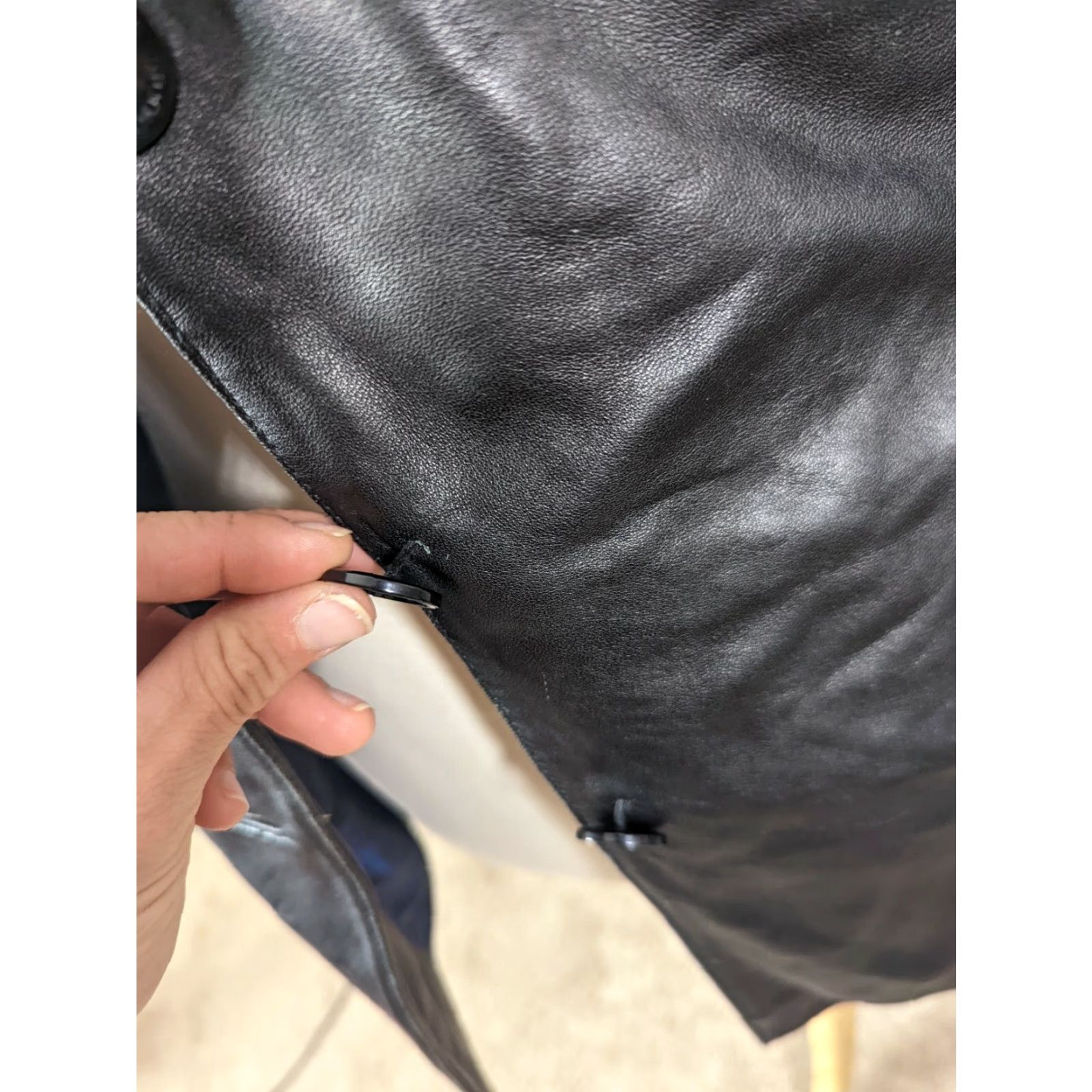 Vintage VINTAGE Wilsons Leather Coat Jacket Black Leather Biker Womens Large Size L / US 10 / IT 46 - 4 Thumbnail