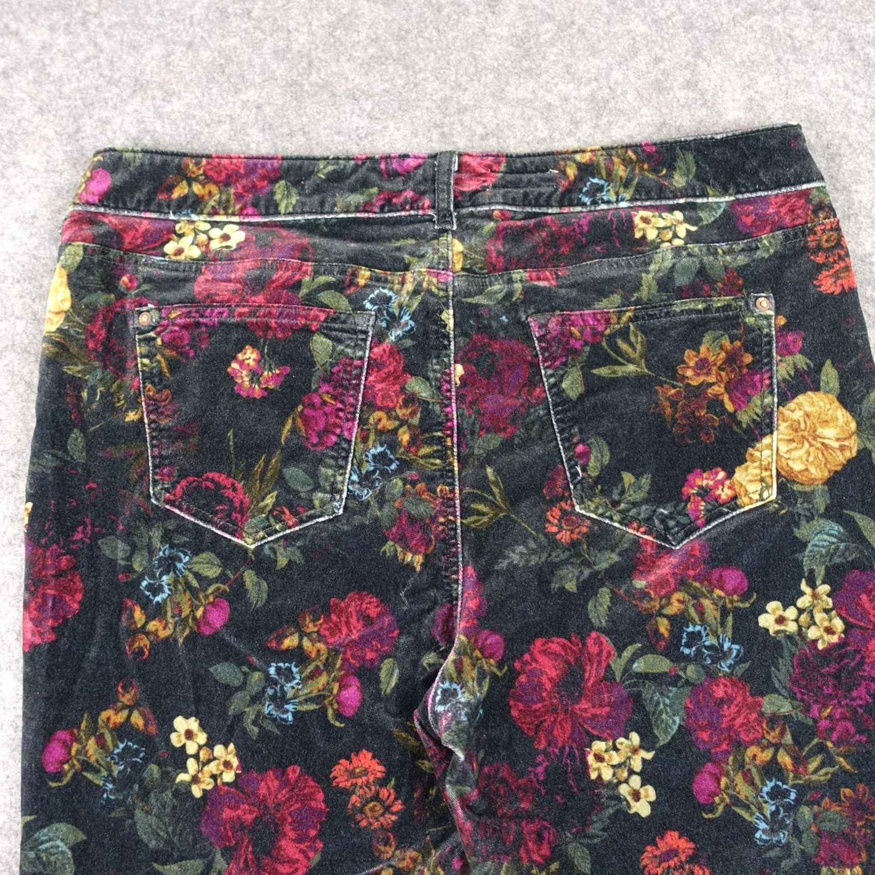 Vintage VINTAGE Pilcro Pants Womens 16W Black Floral Velour Velvet Tapered Cropped? Size 38" / US 16 / IT 52 - 7 Thumbnail